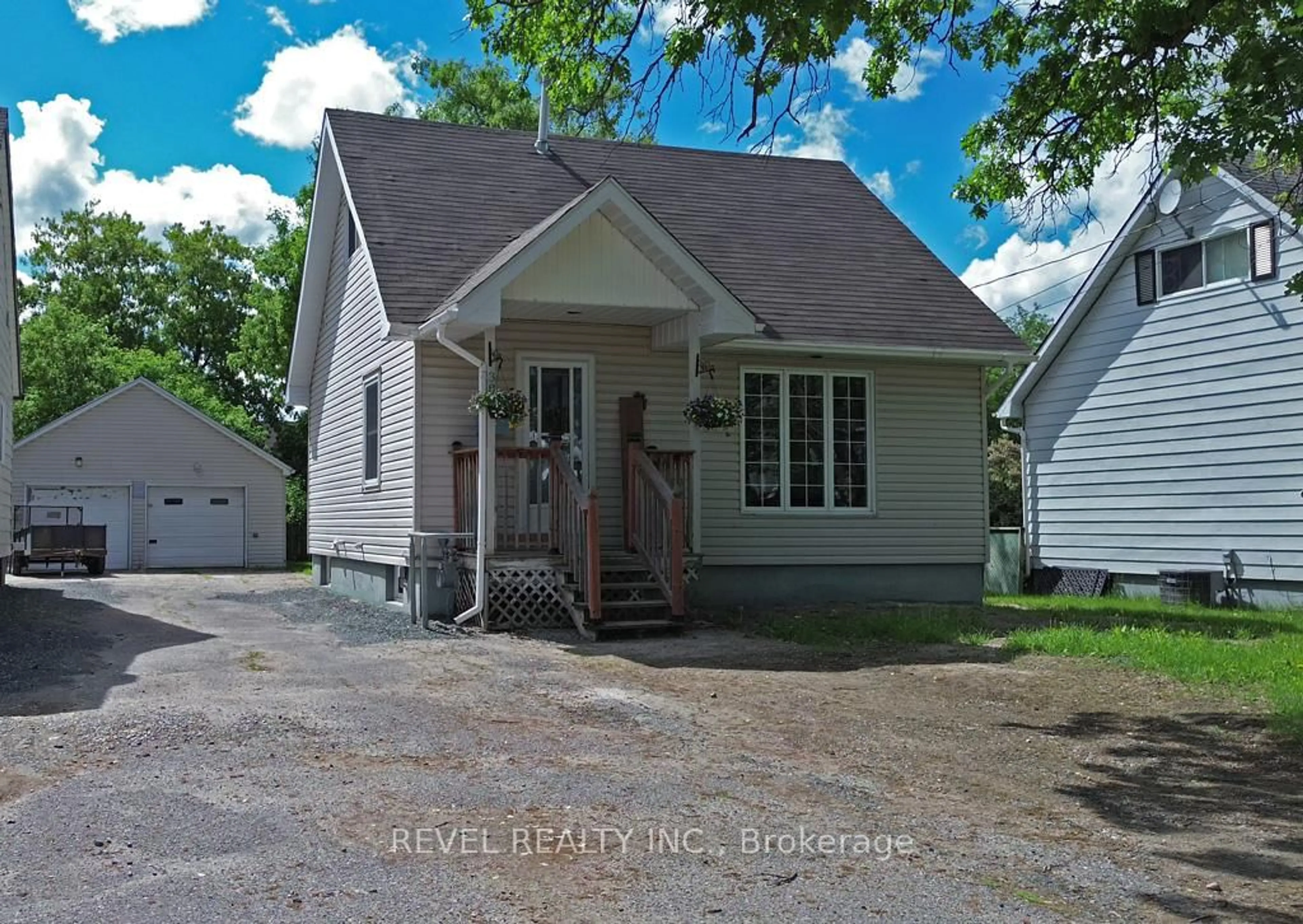 Unknown for 385 Cedar St, Timmins Ontario P4N 6K1