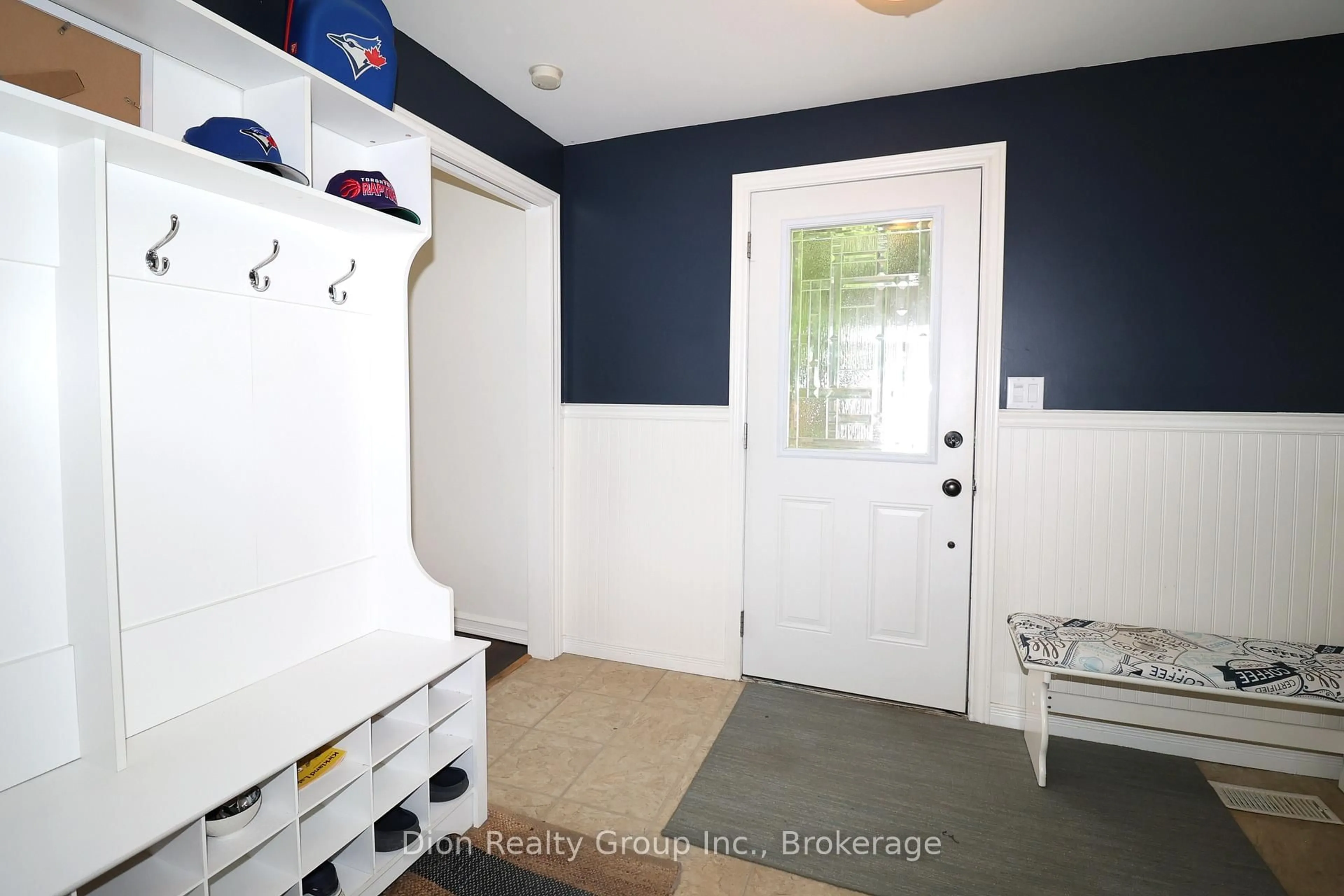 Indoor entryway for 105A Third St, Kirkland Lake Ontario P2N 1S7