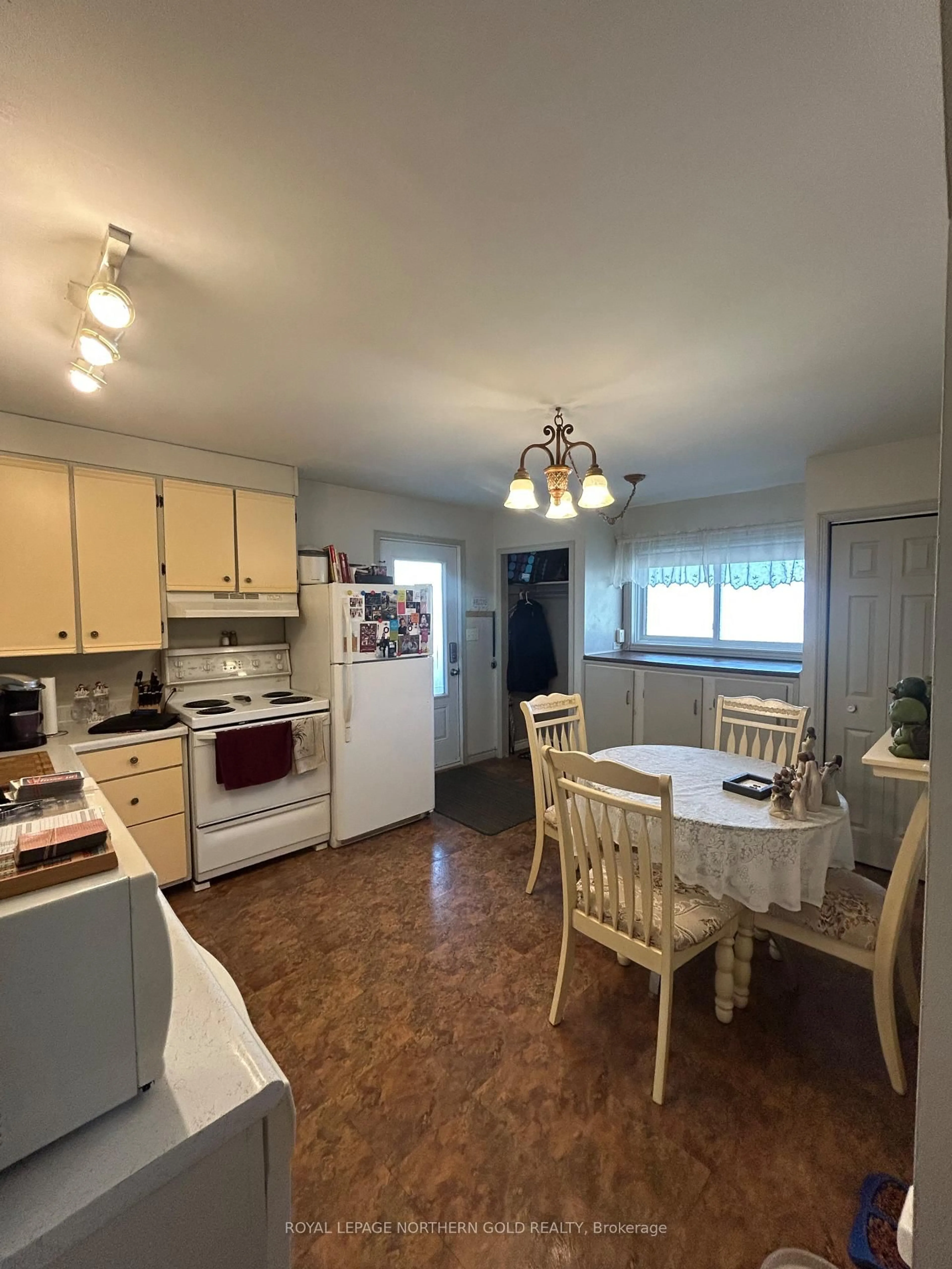 Standard kitchen, unknown for 65 Lebel Ave, Kirkland Lake Ontario P2N 2Z6