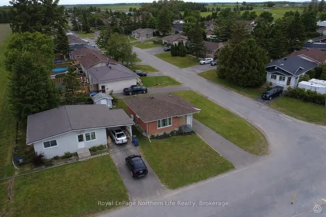 197 HESSLE Ave, Temiskaming Shores 4