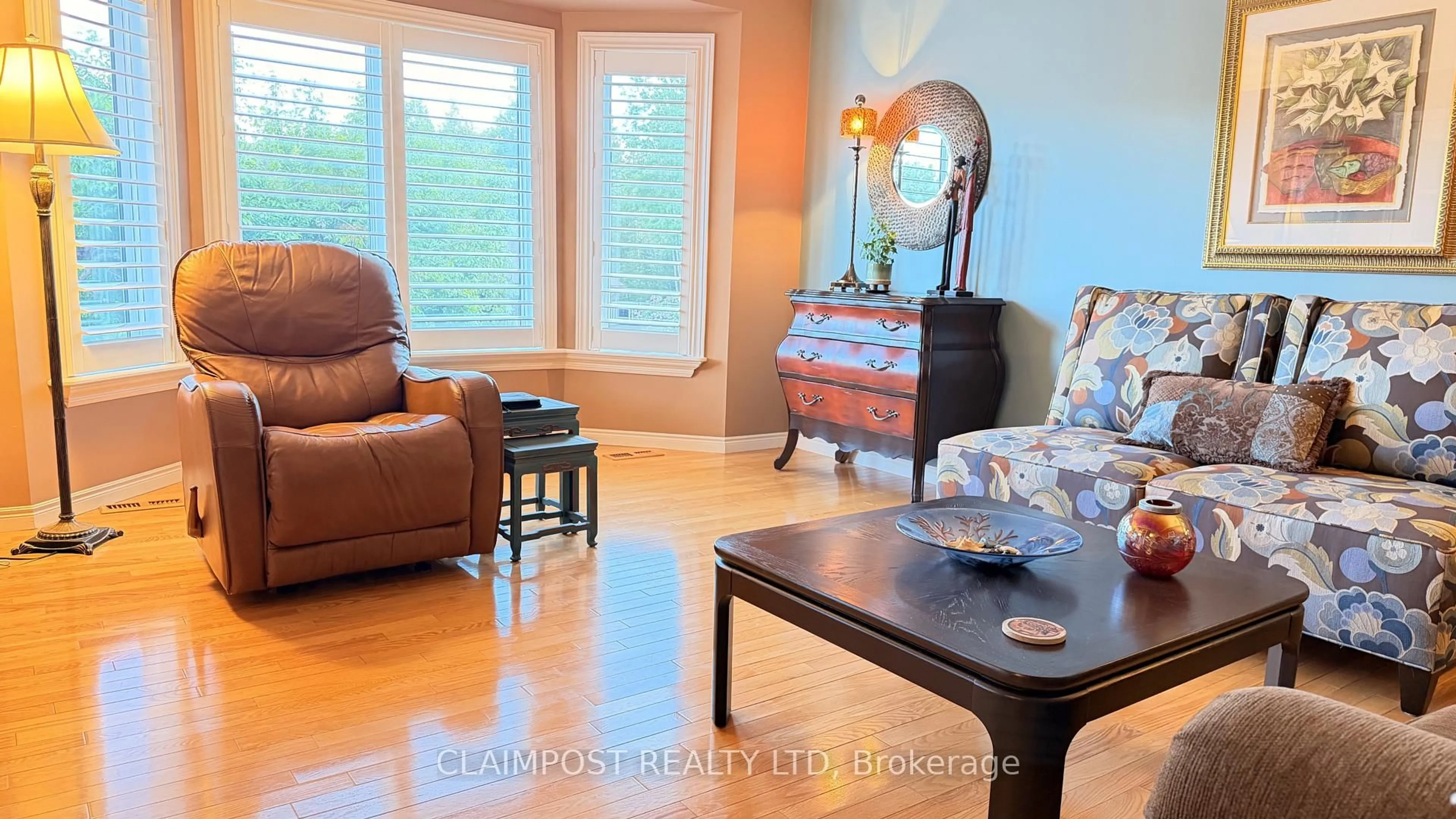 Living room with furniture, unknown for 175 Claimpost Tr, Timmins Ontario P0N 1G0