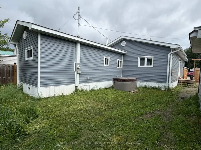 94 Notre Dame St, Timmins 3