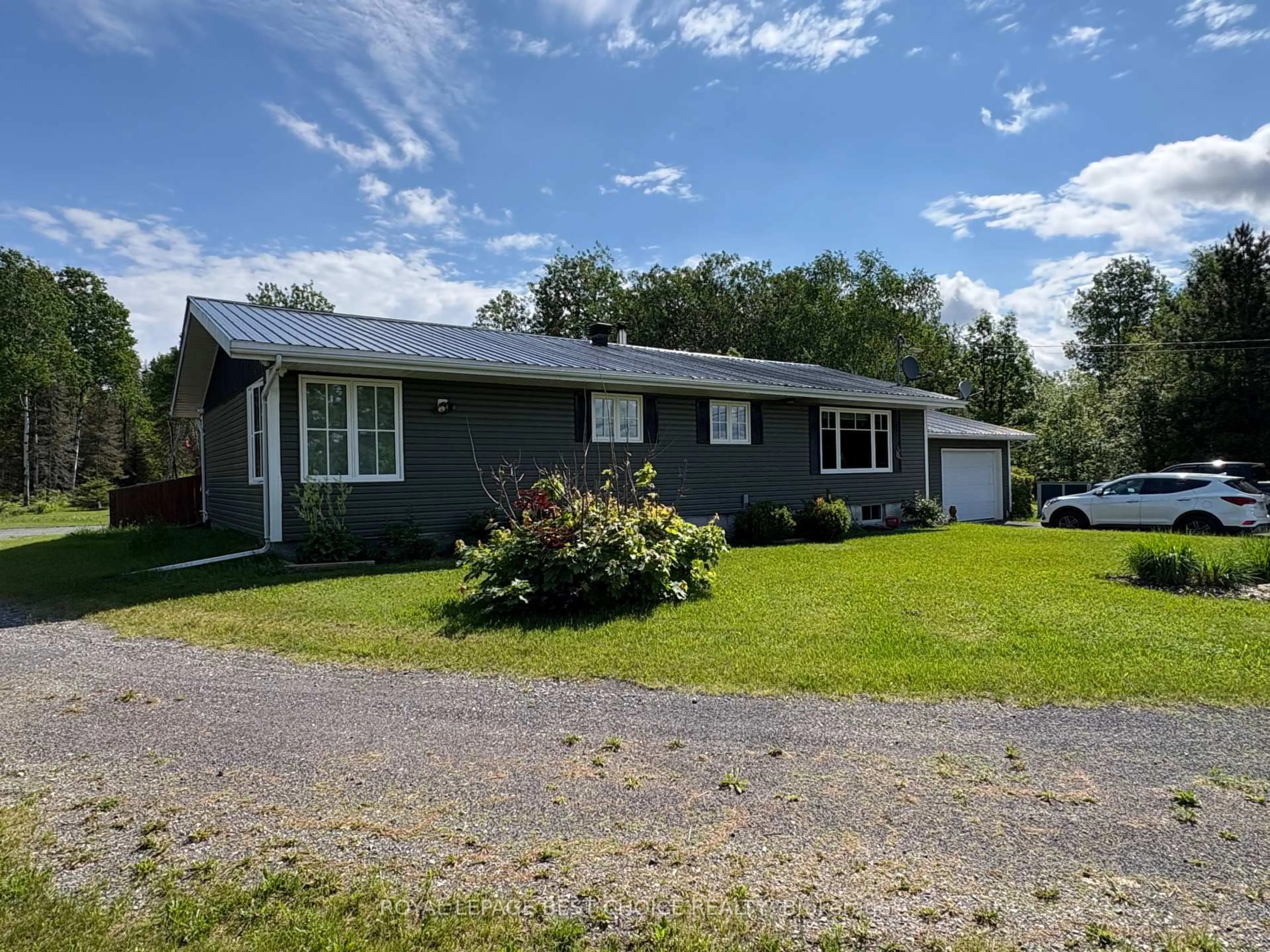 A pic from outside/outdoor area/front of a property/back of a property/a pic from drone, unknown for 585173 Mowat Landing Rd, Timiskaming Ontario P0J 1K0
