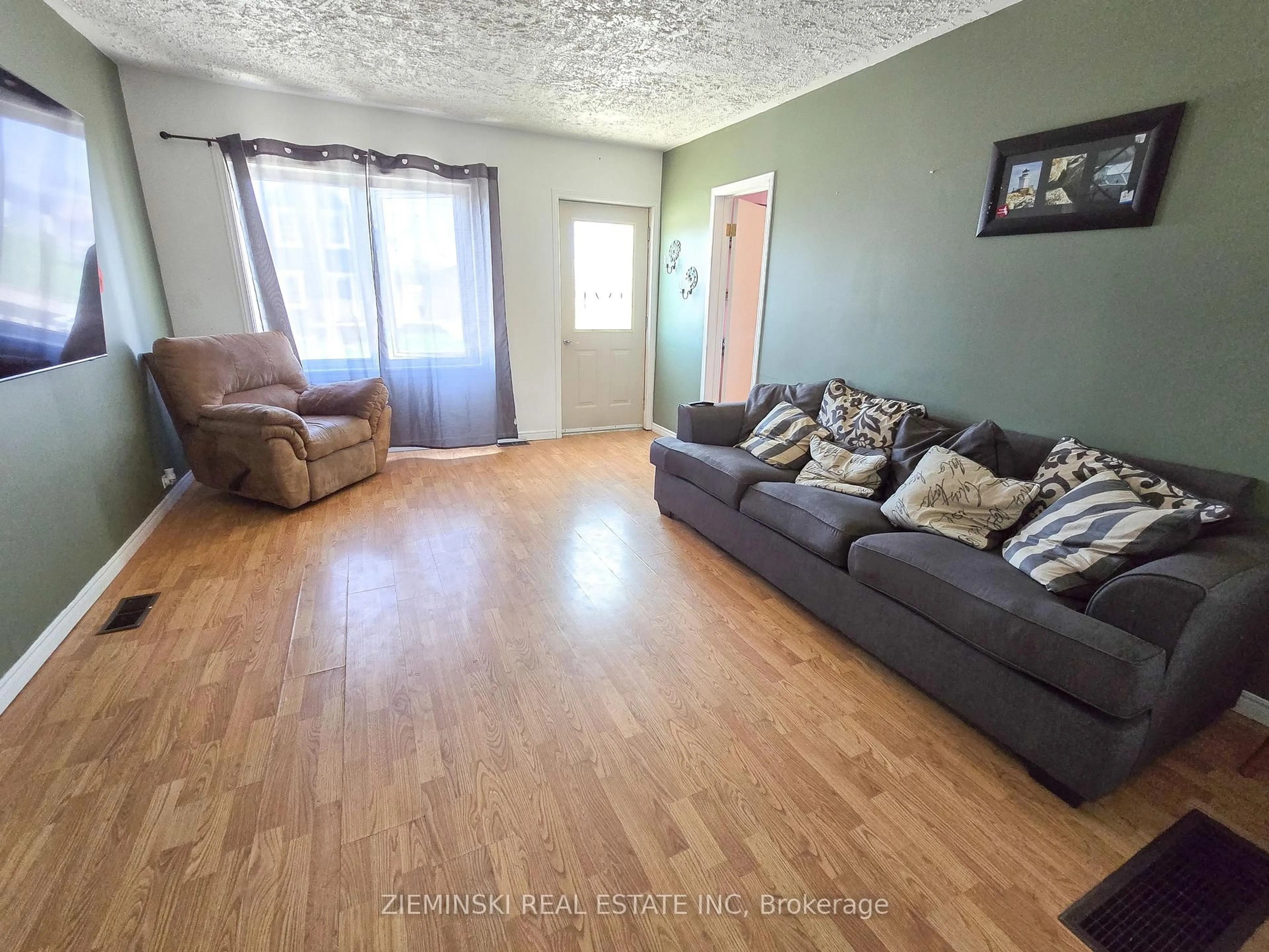 Living room with furniture, unknown for 554 James St, Iroquois Falls Ontario P0K 1G0