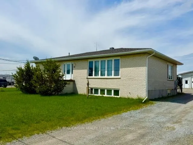80 Brunelle Rd, Kapuskasing 2