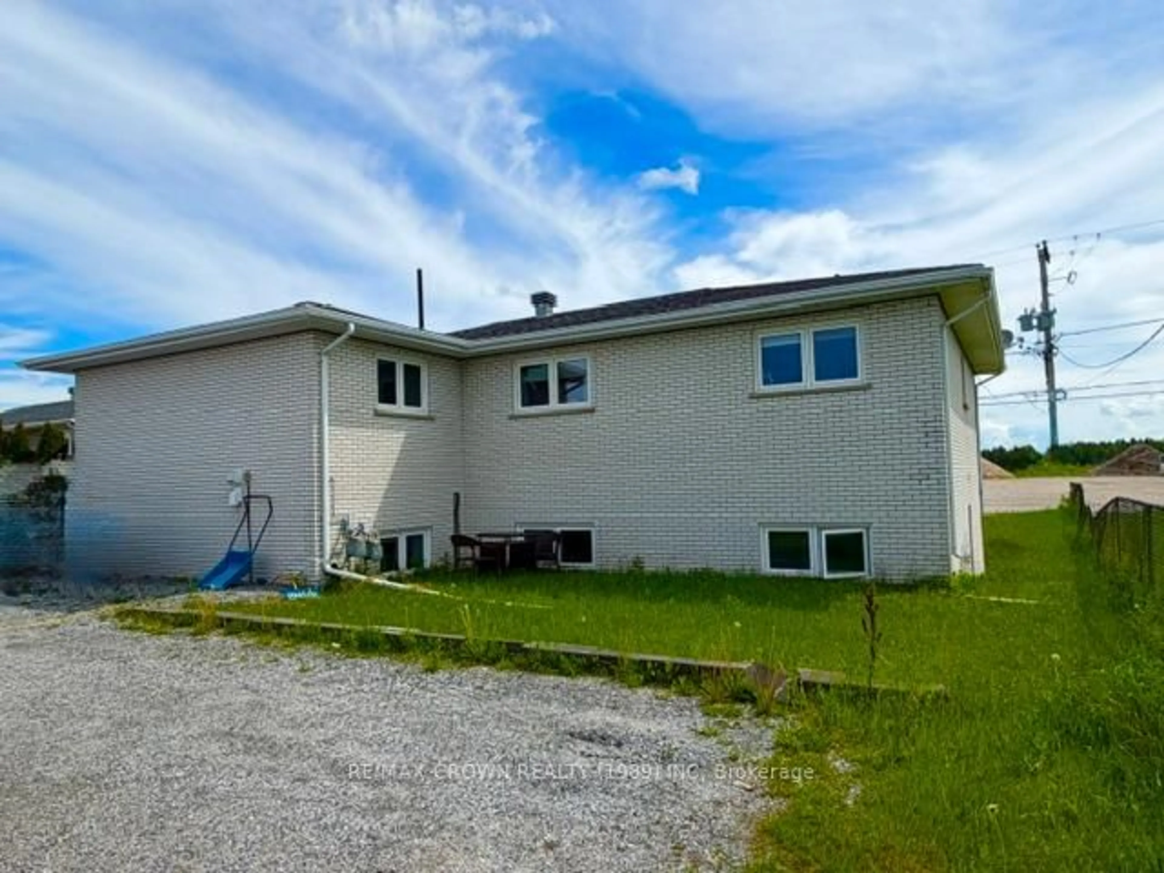 A pic from outside/outdoor area/front of a property/back of a property/a pic from drone, building for 80 Brunelle Rd, Kapuskasing Ontario P5N 2L8
