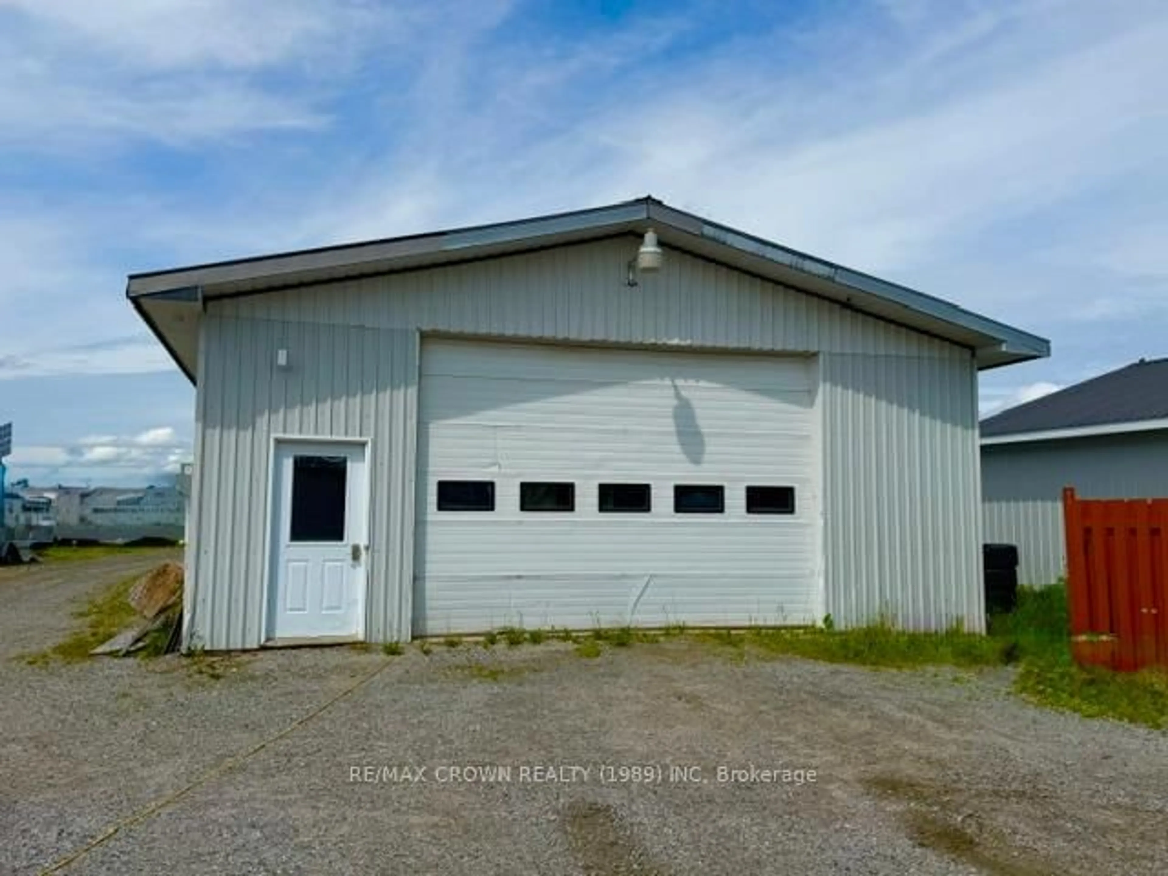 Indoor garage for 80 Brunelle Rd, Kapuskasing Ontario P5N 2L8