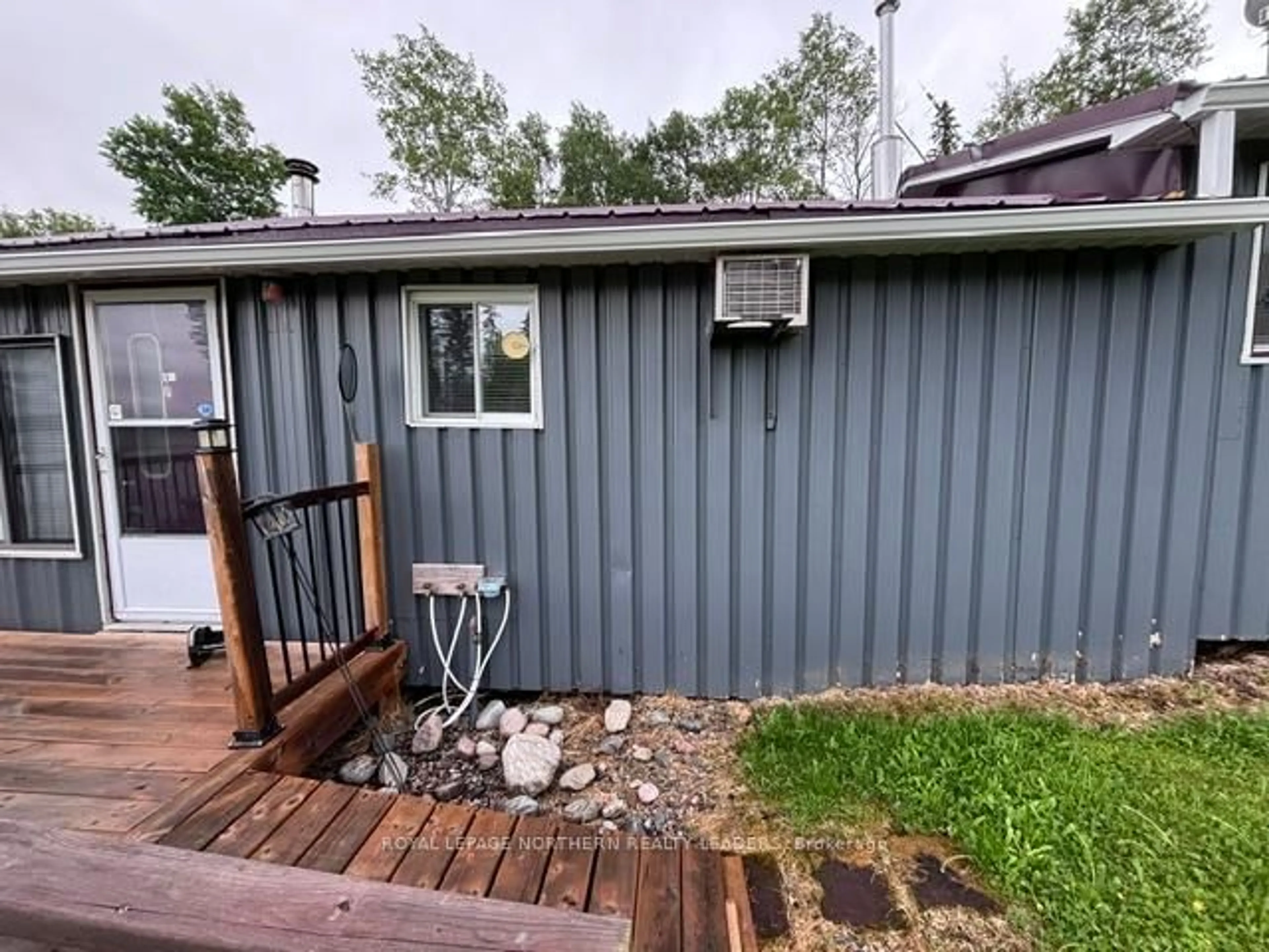 Shed for 625 Bentley Lake Rd, Cochrane Ontario P0L 1C0