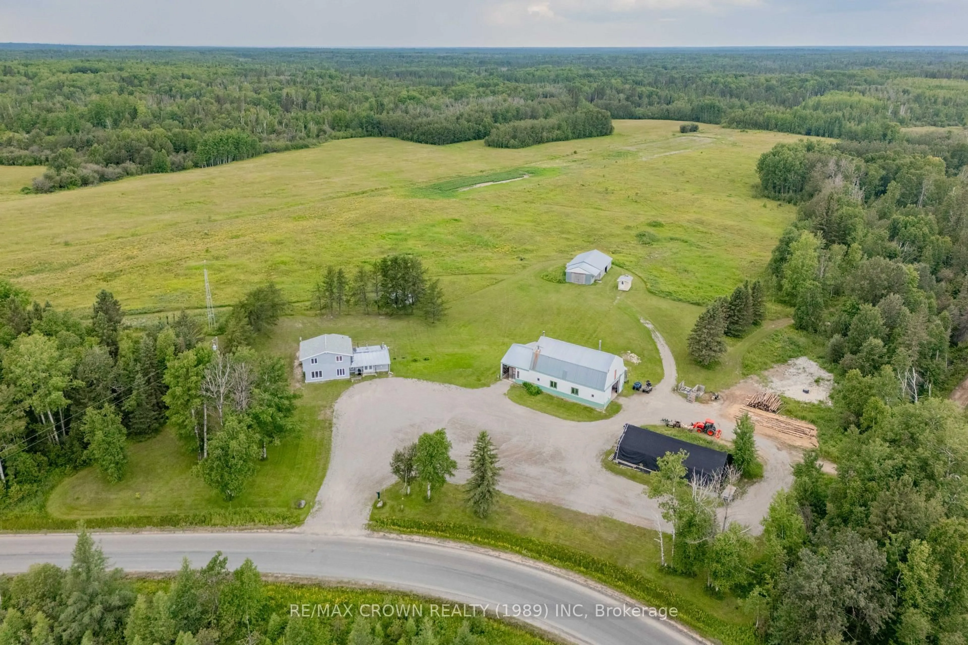 A pic from outside/outdoor area/front of a property/back of a property/a pic from drone, unknown for 195 Ouellette Bay Rd #Moonbeam, Kapuskasing Ontario P0L 1V0