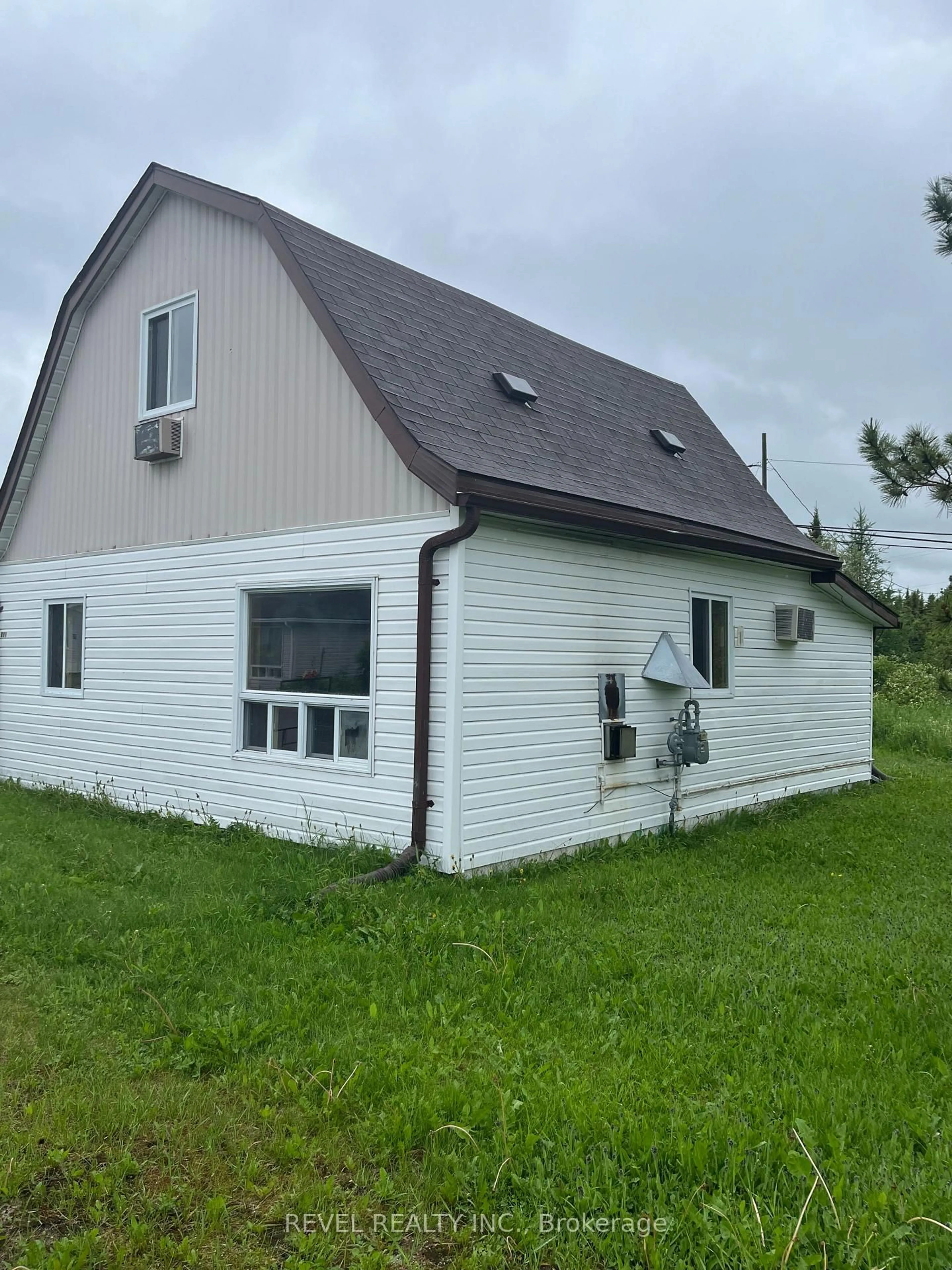 Unknown for 711 Victoria Rd, Iroquois Falls Ontario P0K 1G0