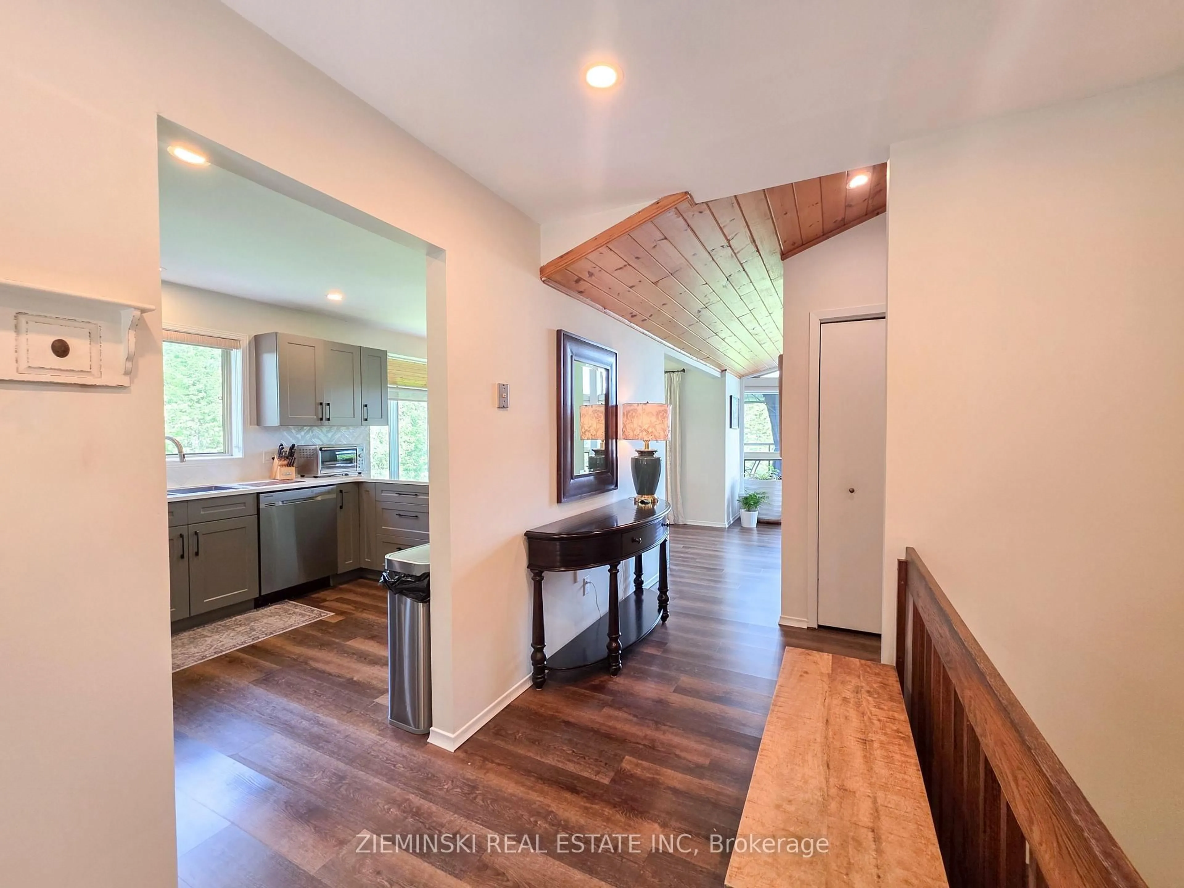 Indoor entryway for 134 HWY 570 Sesekinika, Kirkland Lake Ontario P0K 1S0