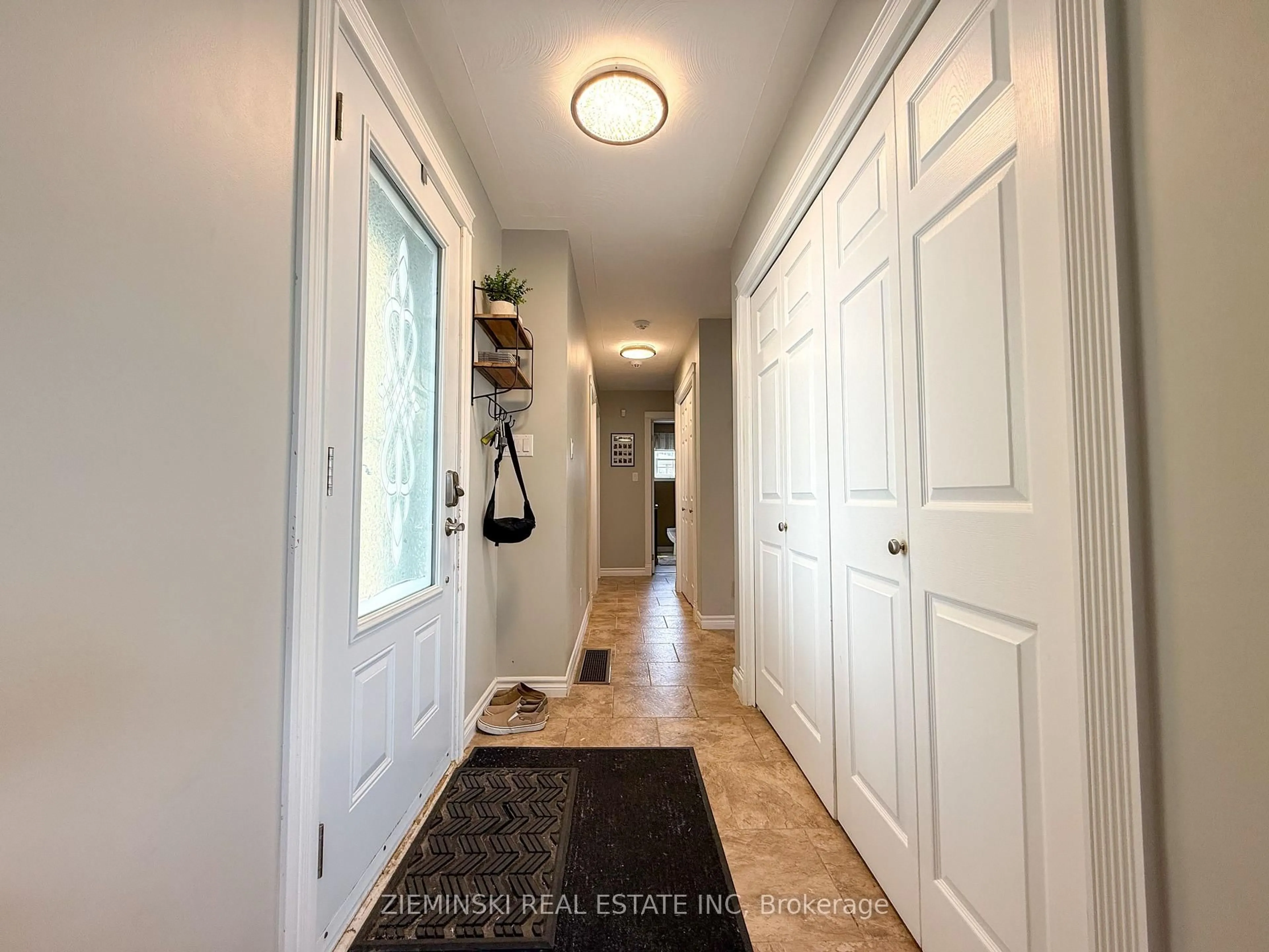 Indoor entryway for 397 Morandin Ave, Timmins Ontario P4N 7R5