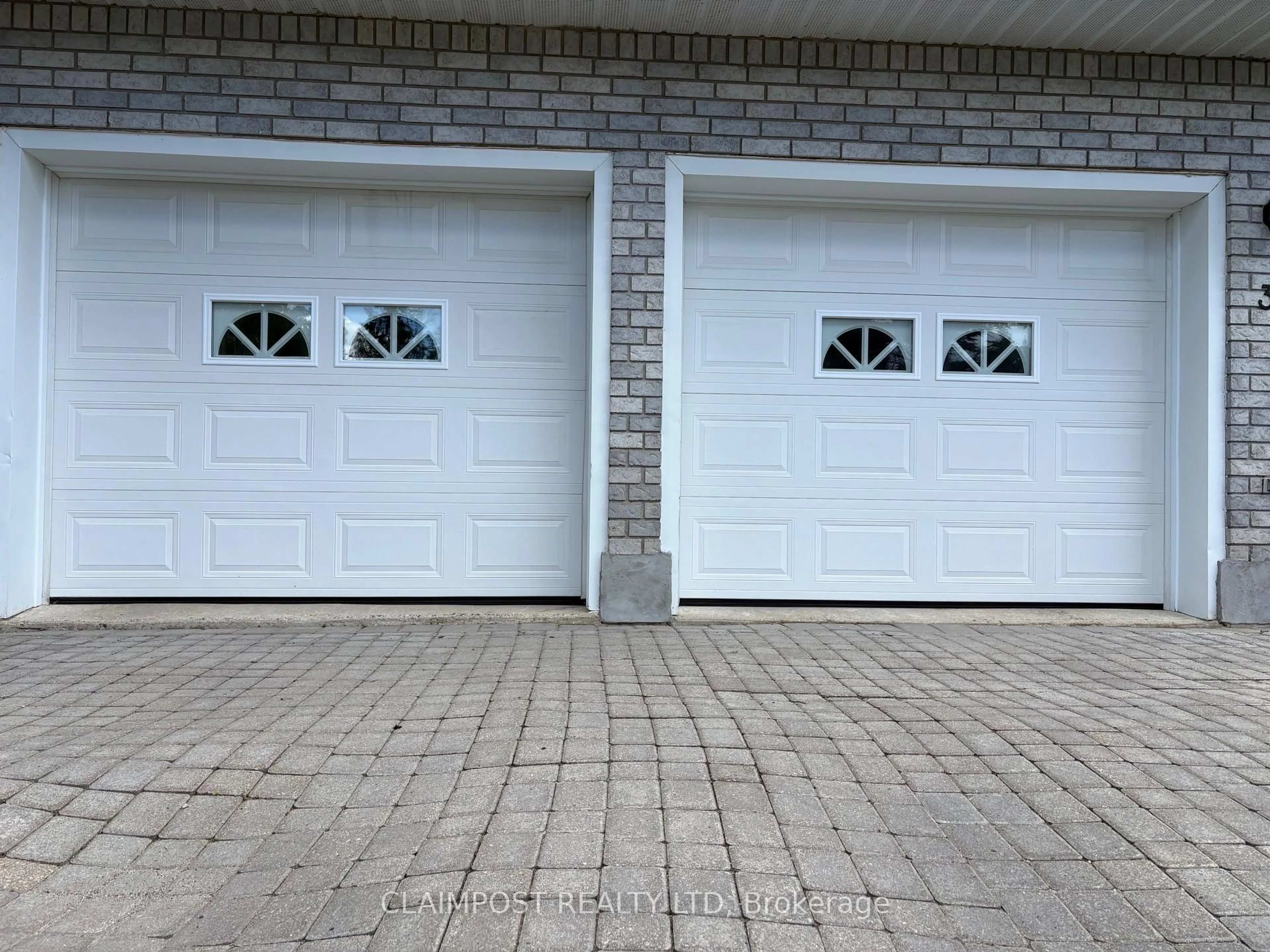 Indoor garage for 30 Pleasant Ave, Timmins Ontario P4R 1M6