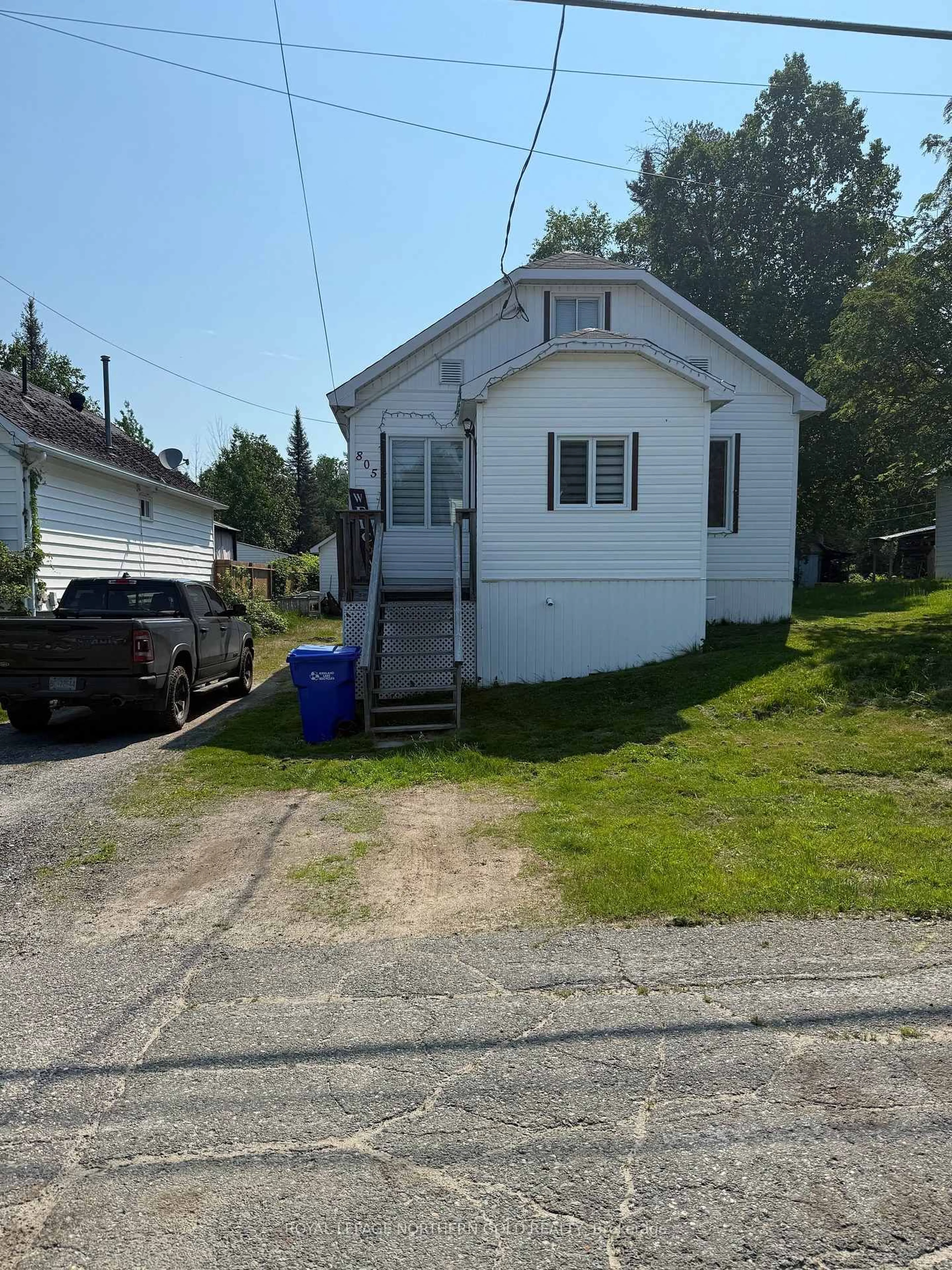 Shed for 805 Government Rd, Kirkland Lake Ontario P0K 1A0
