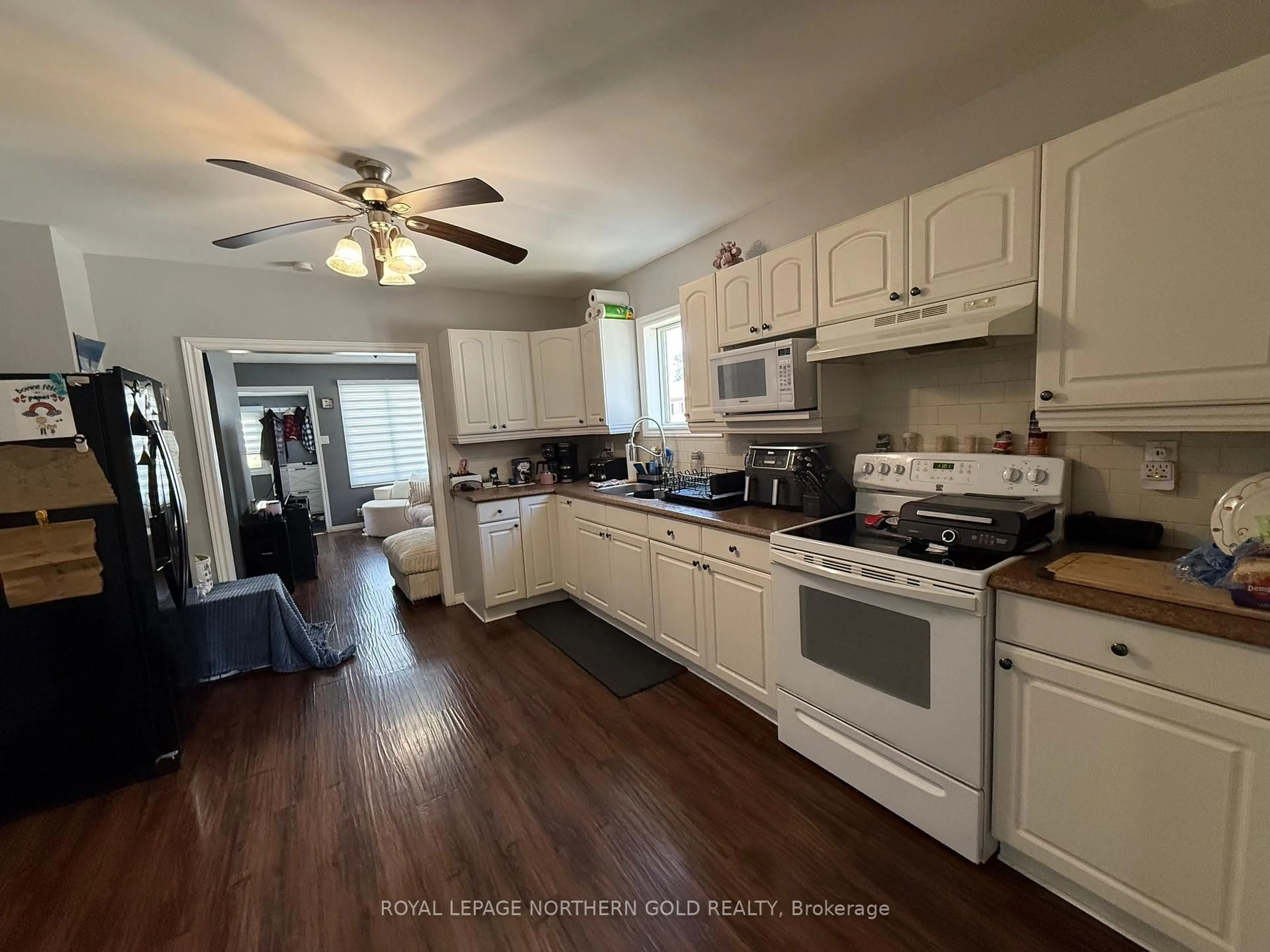 Open concept kitchen, unknown for 805 Government Rd, Kirkland Lake Ontario P0K 1A0