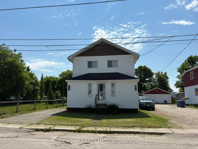 36 Stewart Ave, Kapuskasing 2