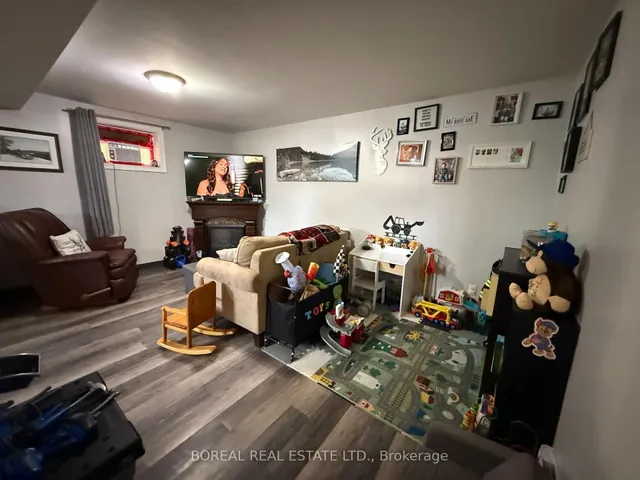 50 Victoria Ave, Cochrane 2