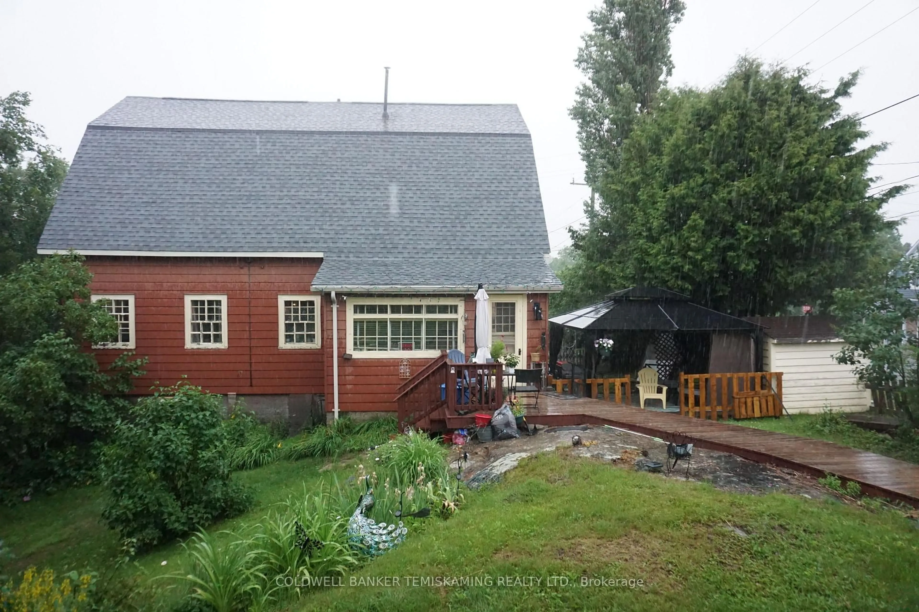 Patio, unknown for 102 Galena St, Cobalt Ontario P0J 1C0