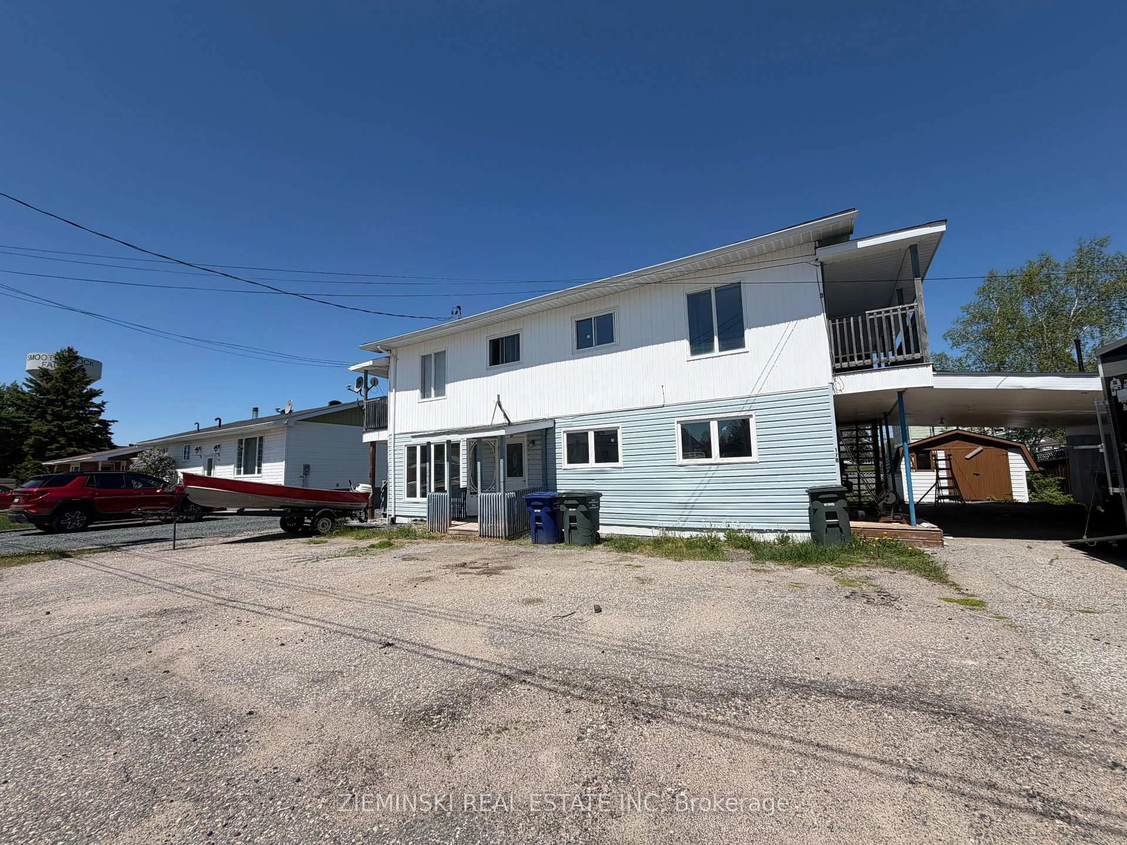 A pic from outside/outdoor area/front of a property/back of a property/a pic from drone, building for 178 Bordeleau St, Smooth Rock Falls Ontario P0L 2B0