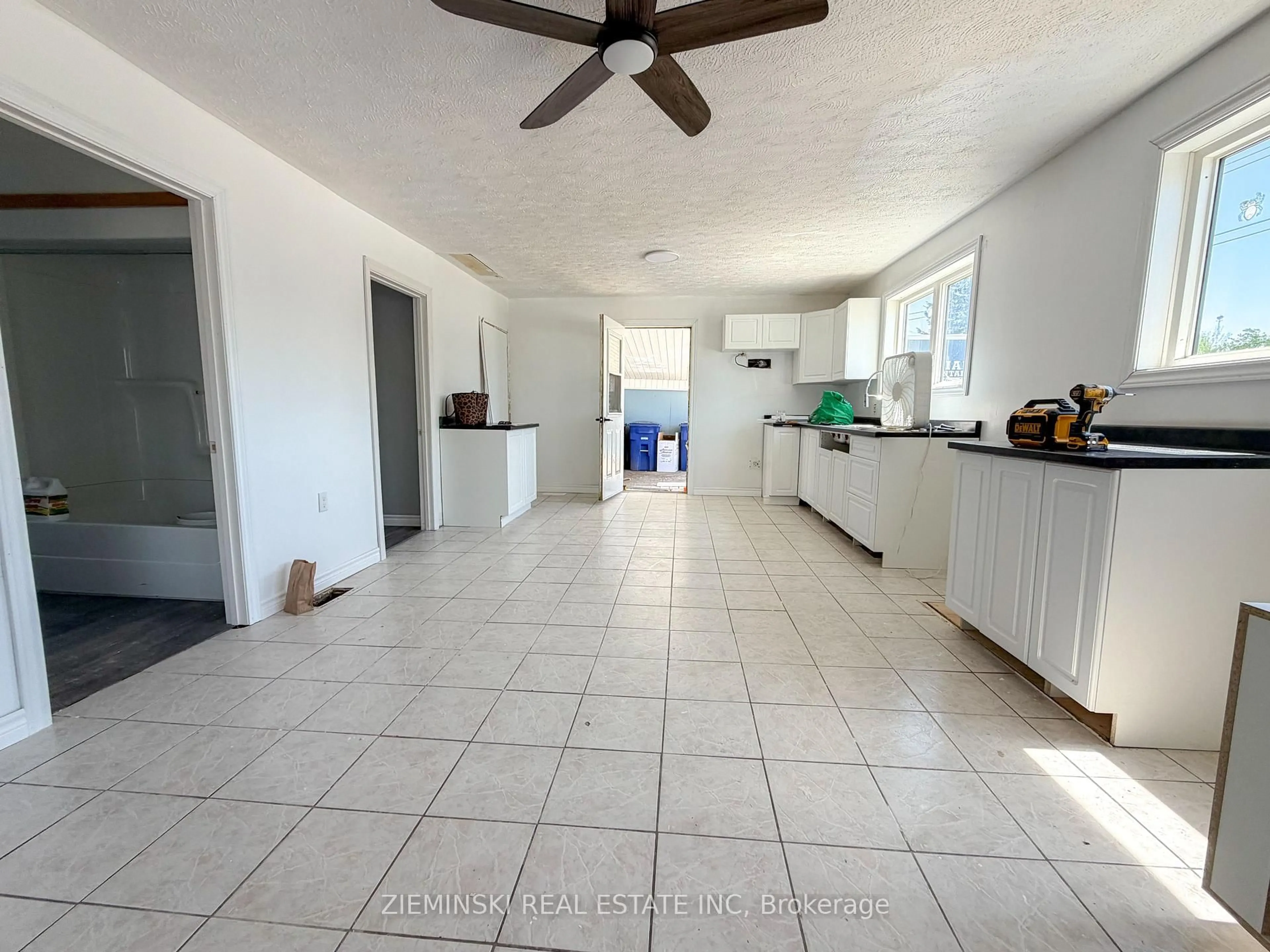 A pic of a room for 178 Bordeleau St, Smooth Rock Falls Ontario P0L 2B0