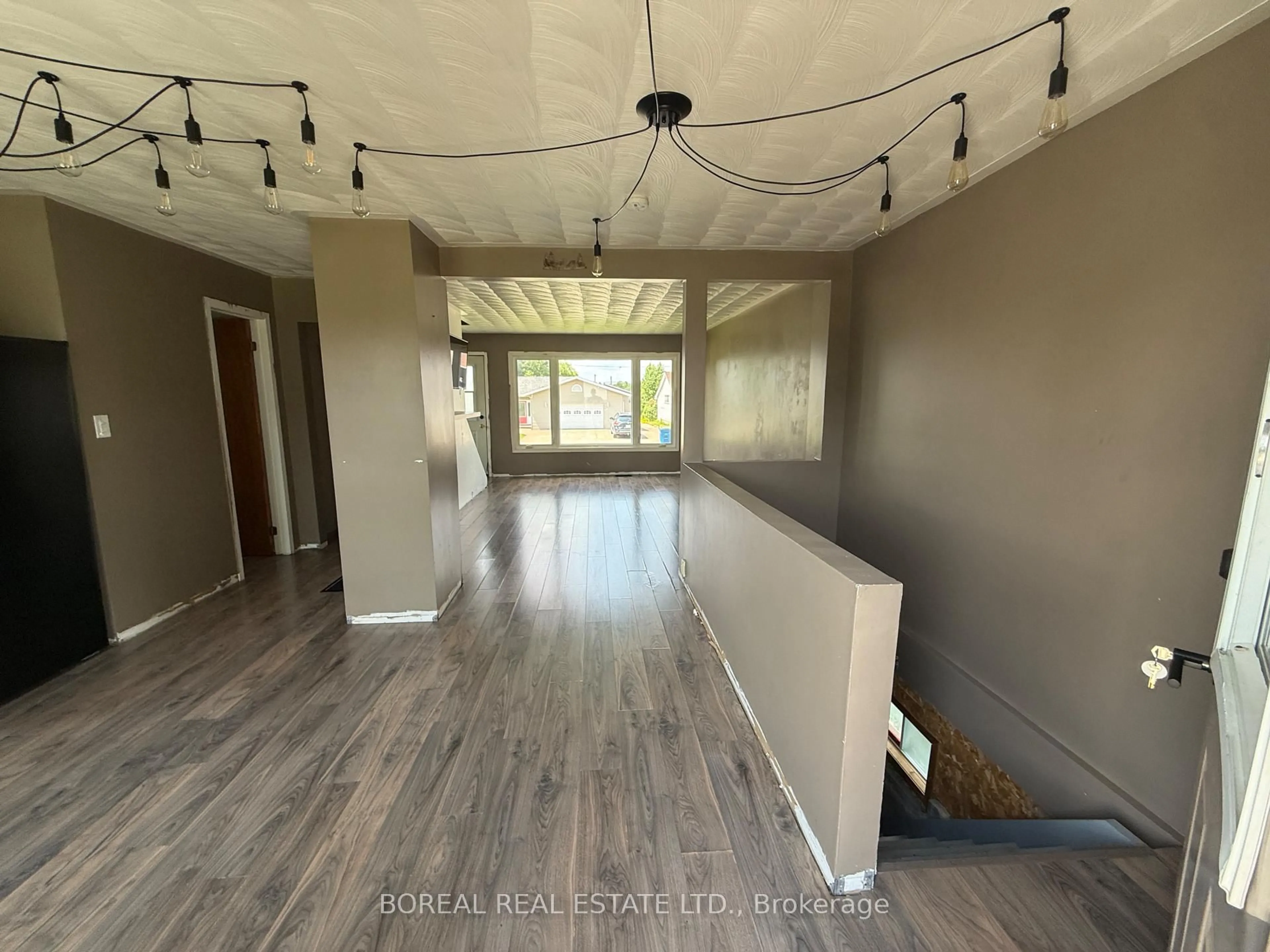 Indoor entryway for 340 Second Ave, Cochrane Ontario P0L 1C0