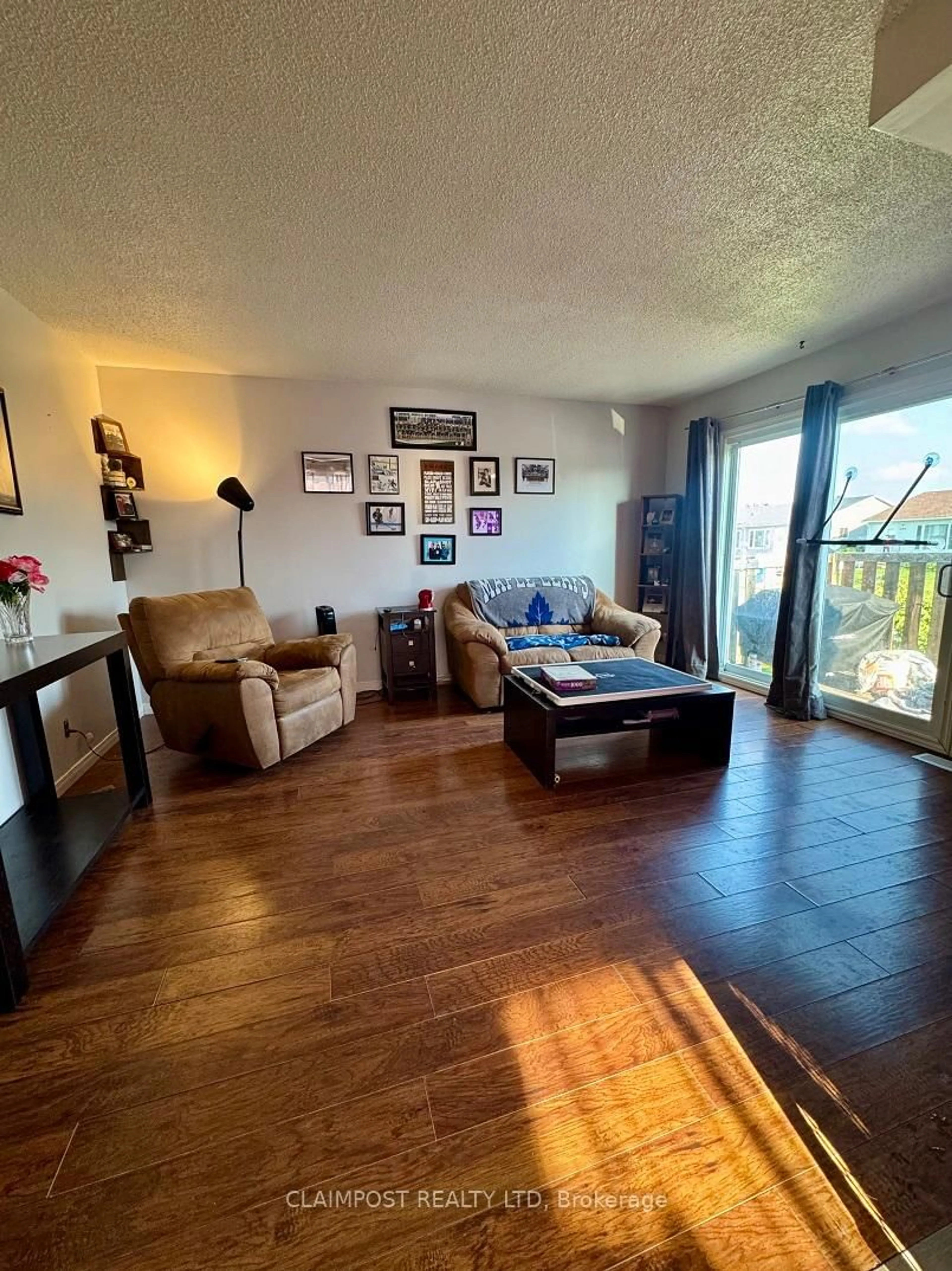 Living room with furniture, unknown for 538 Martin Ave, Timmins Ontario P4P 1A4