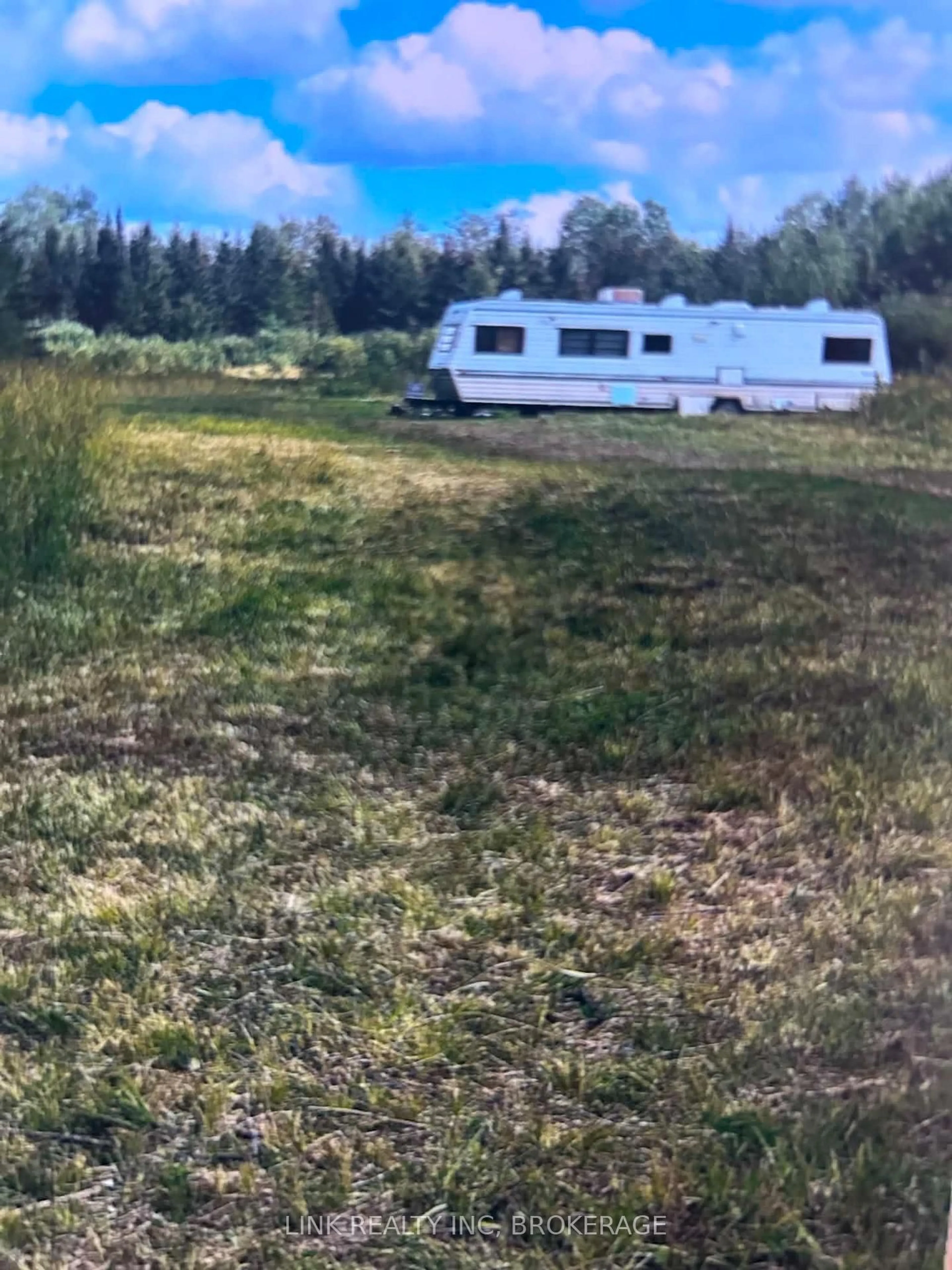 Unknown for 909 Silver Queen Lake Rd, Cochrane Ontario P0L 1C0