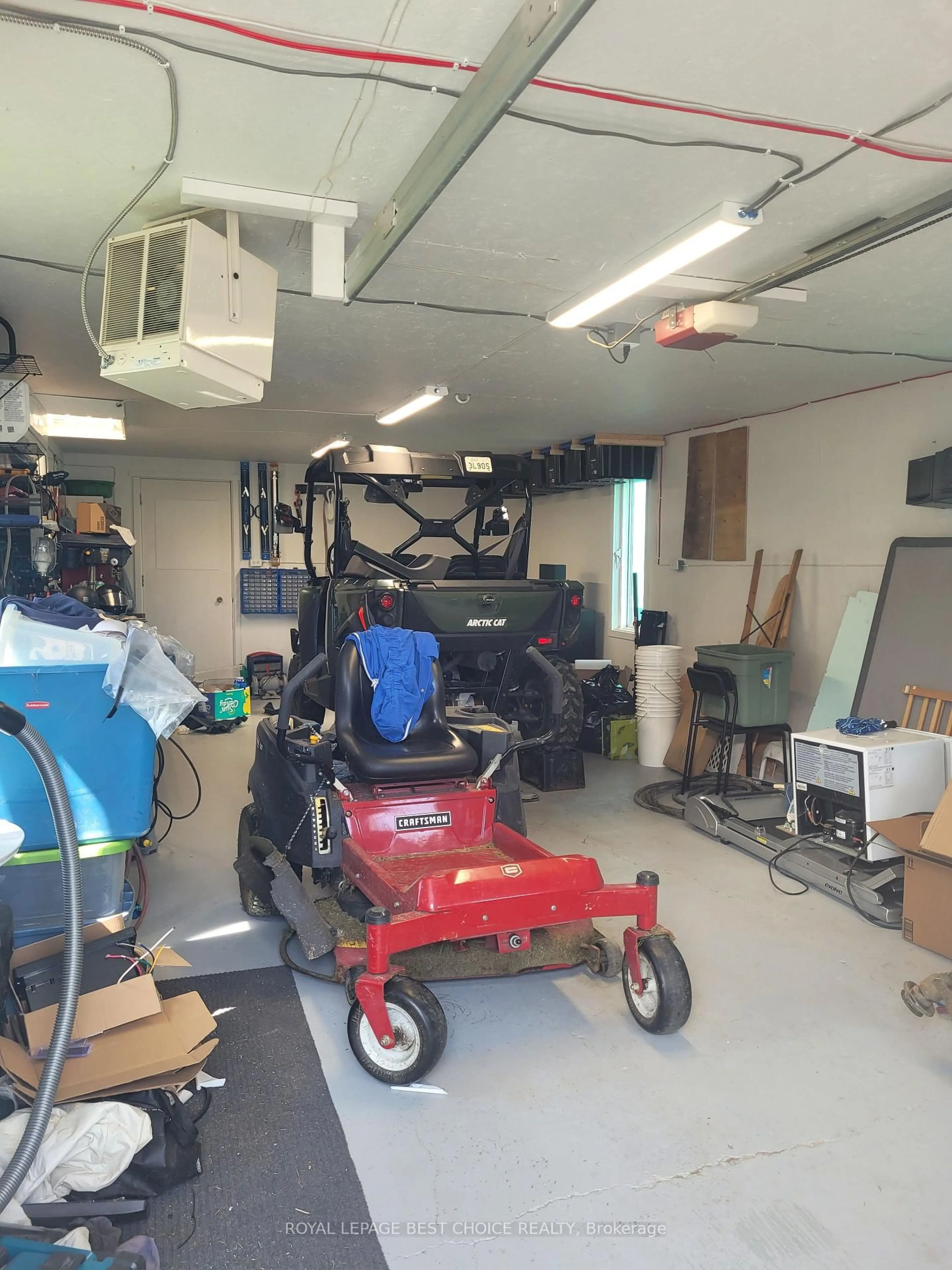 Indoor garage for 17 Main St, Timiskaming Ontario P0J 1A0