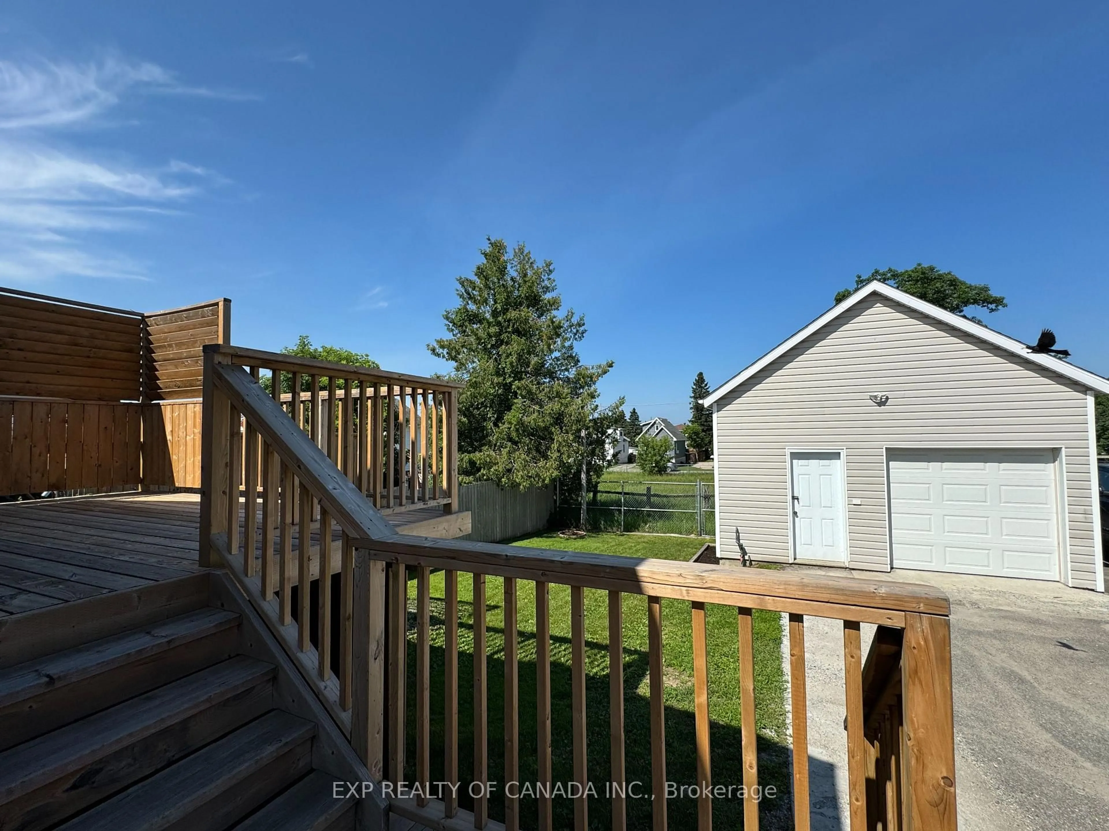 A pic from outside/outdoor area/front of a property/back of a property/a pic from drone, unknown for 509 Pine St, Timmins Ontario P4N 2L8