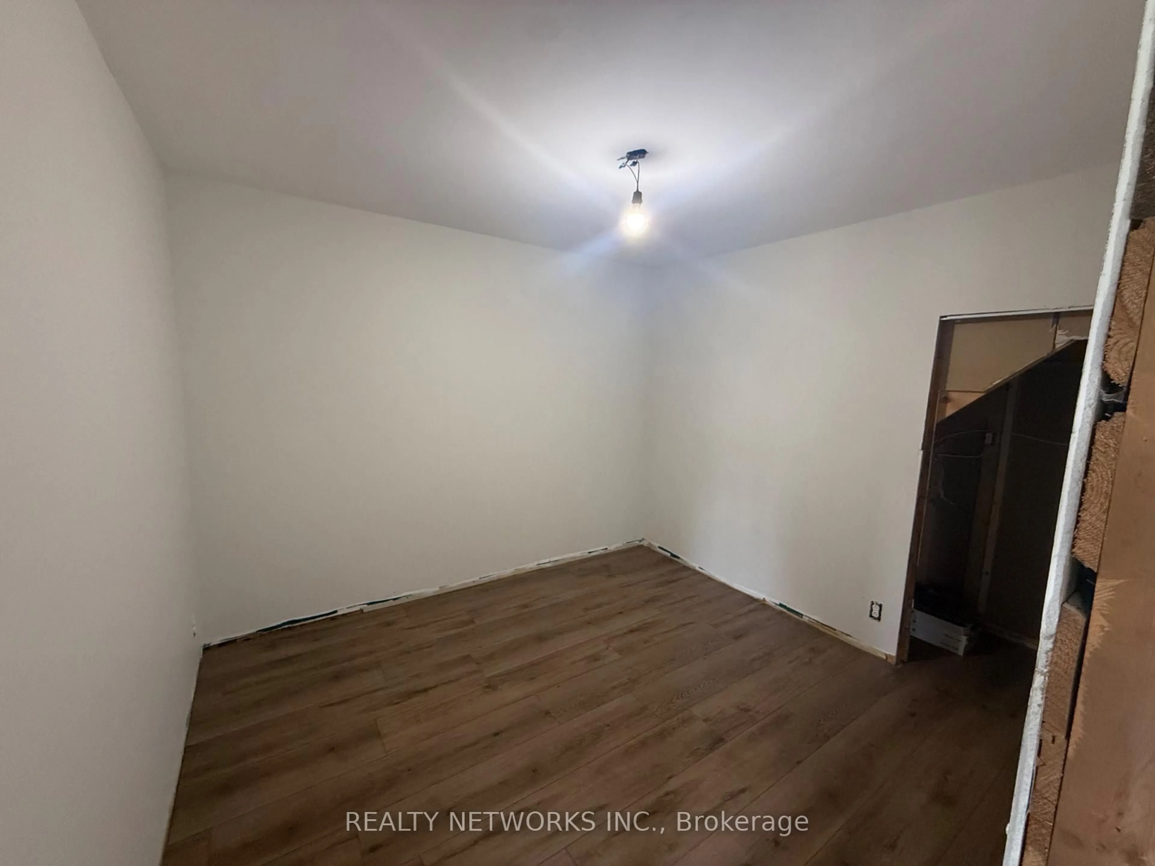 A pic of a room for 302 Young St, Timmins Ontario P0N 1C0