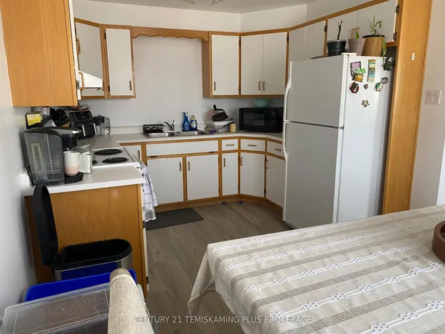 222 Whitewood Ave, Temiskaming Shores 4