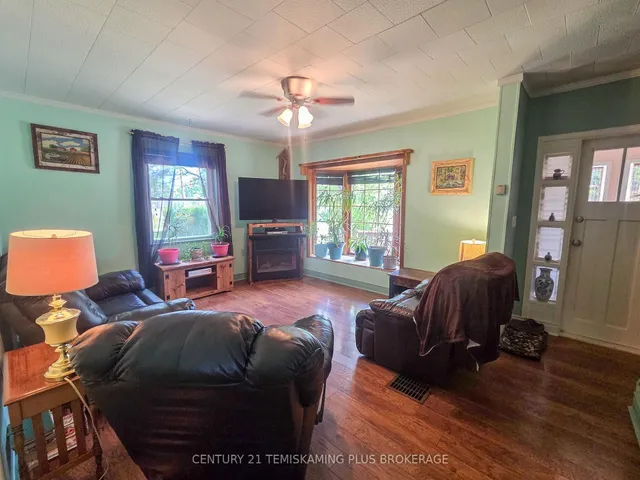 75 Fifth Ave, Englehart 5