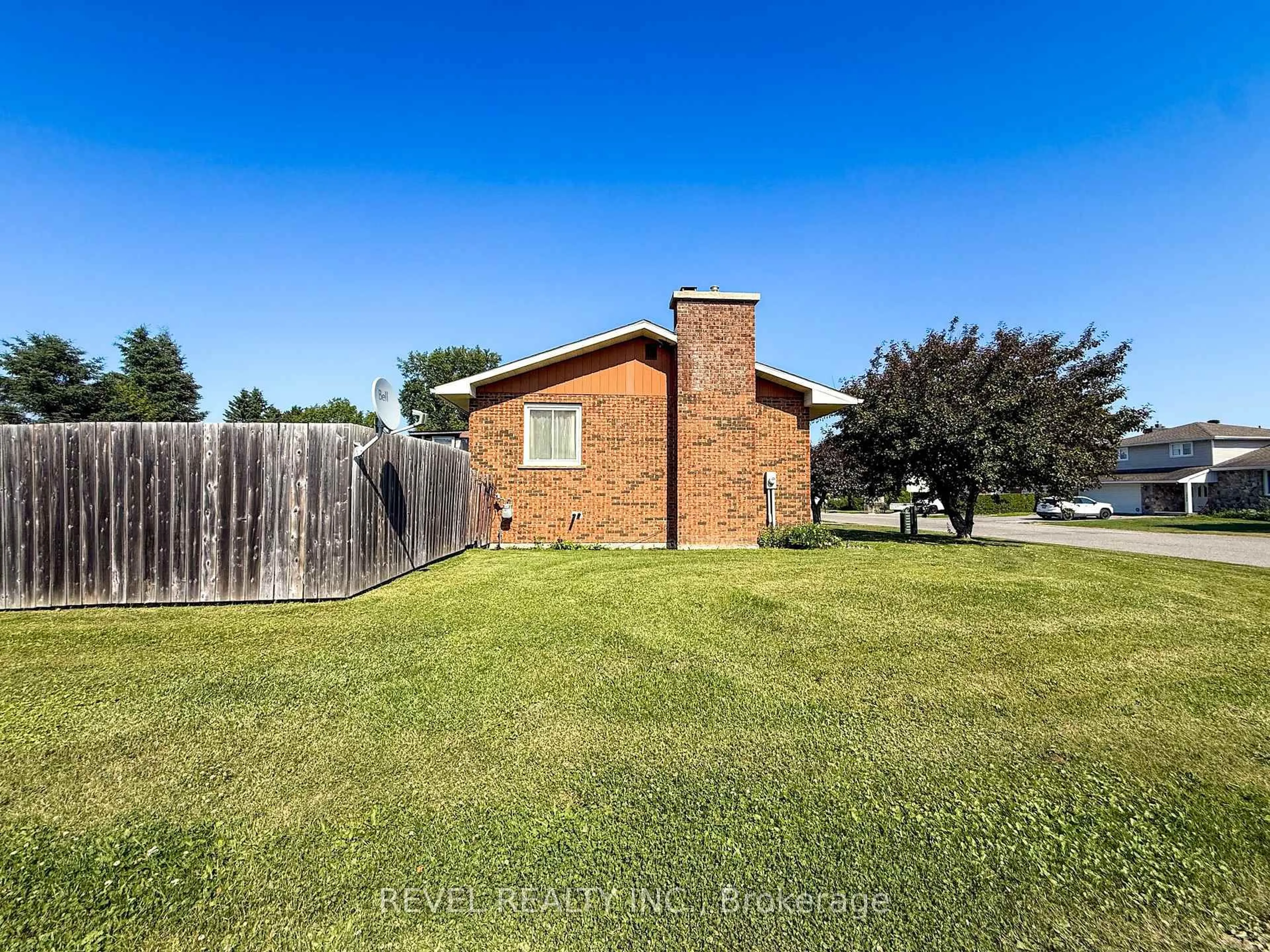 A pic from outside/outdoor area/front of a property/back of a property/a pic from drone, water/lake/river/ocean view for 1330 Chenier Ave, Timmins Ontario P4R 1A9
