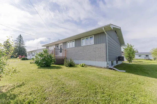 36 Gauthier St #Fauquier, Kapuskasing 2
