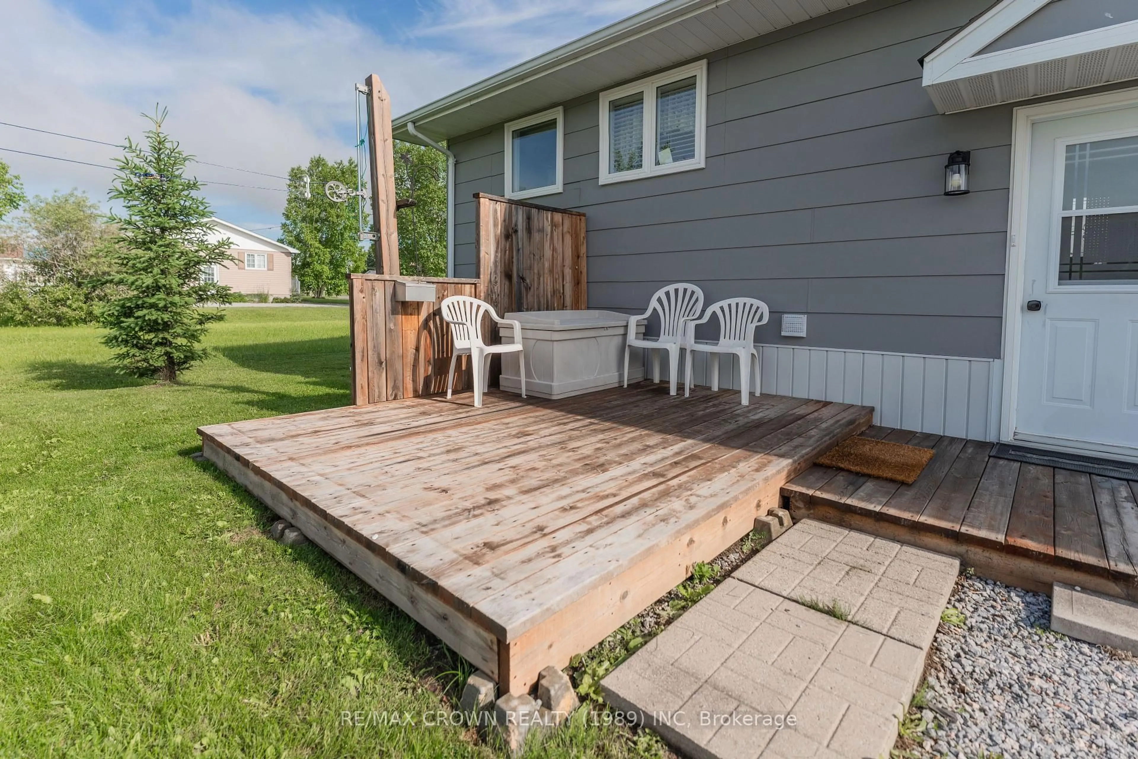Patio, street for 36 Gauthier St #Fauquier, Kapuskasing Ontario P0L 1G0