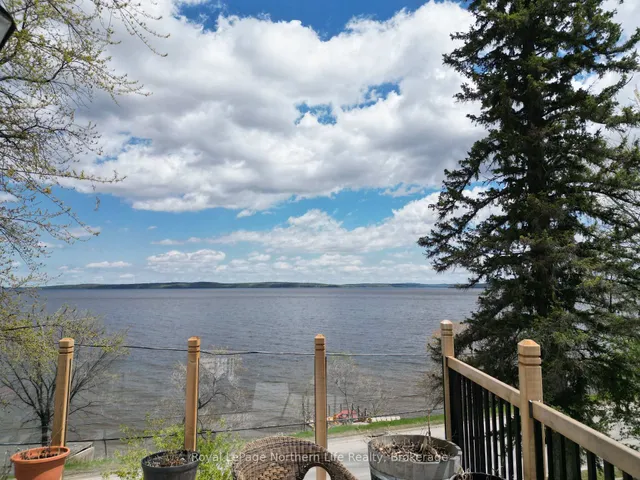 758 Lake Shore Rd, Temiskaming Shores 4