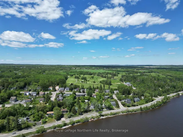 758 Lake Shore Rd, Temiskaming Shores 5