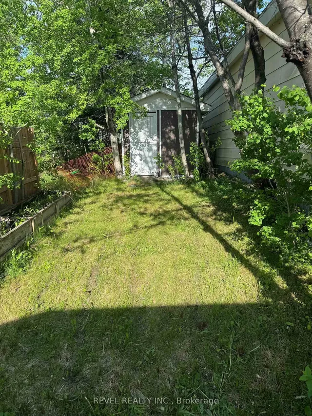 204 Laidlaw St, Timmins 4