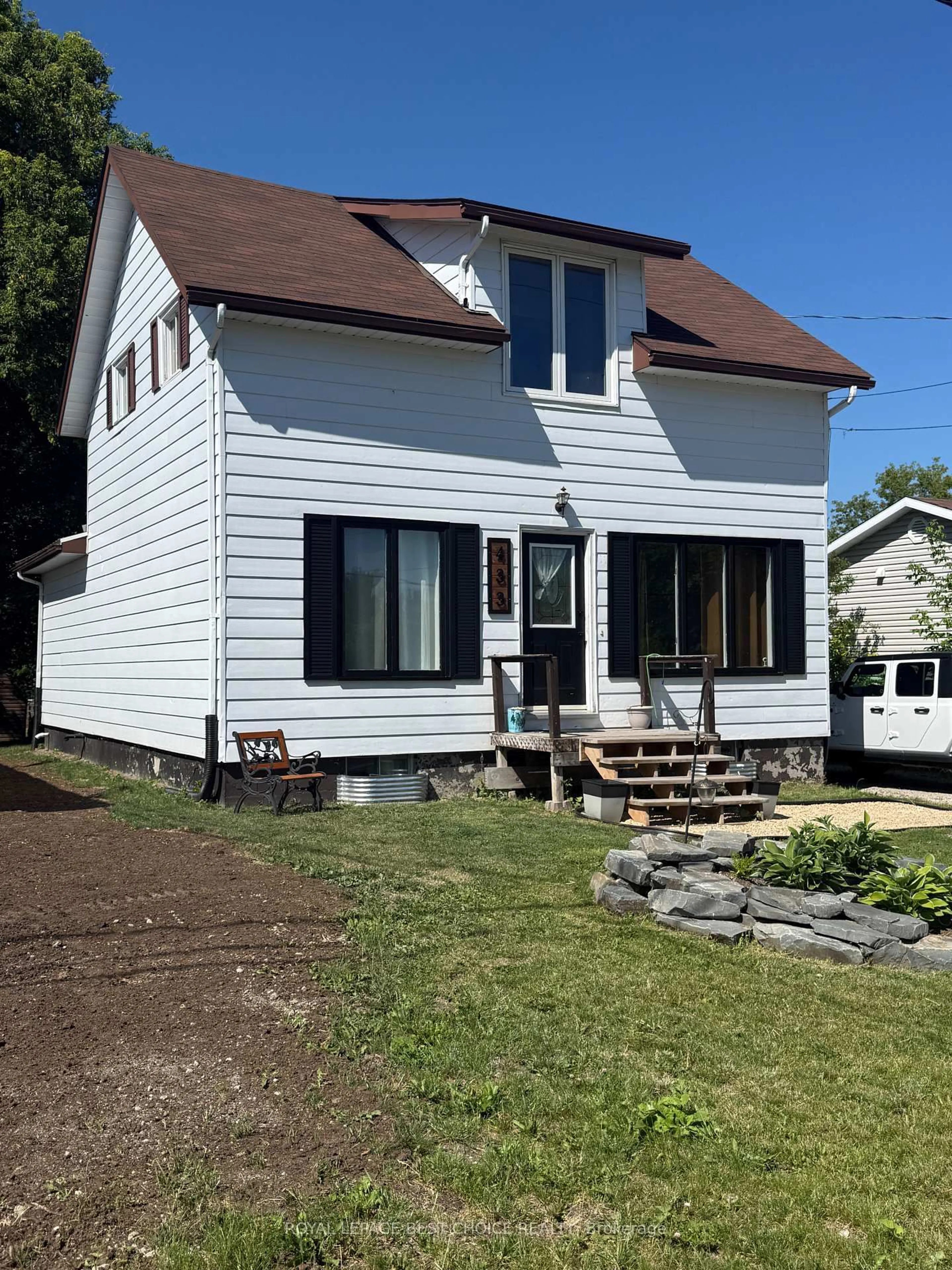 Home with vinyl exterior material, unknown for 433 Albert St, Temiskaming Shores Ontario P0J 1K0