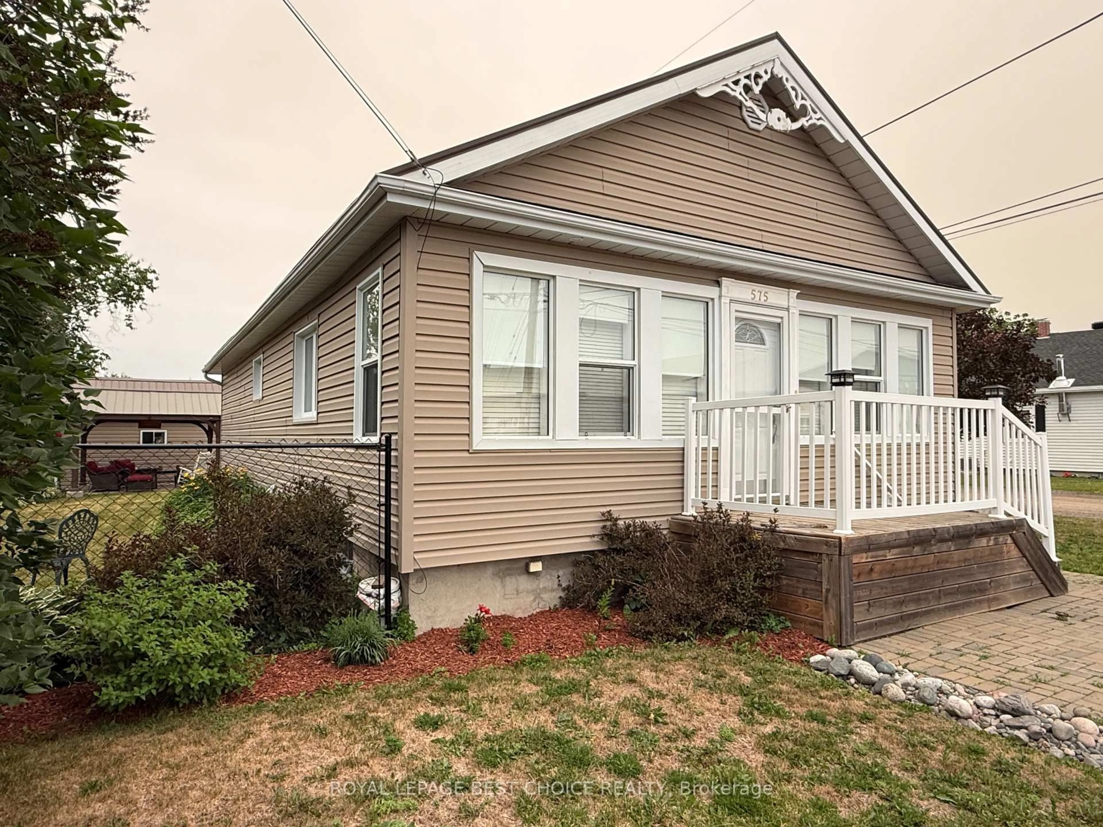 Home with vinyl exterior material, street for 575 Browning St, Temiskaming Shores Ontario P0J 1K0