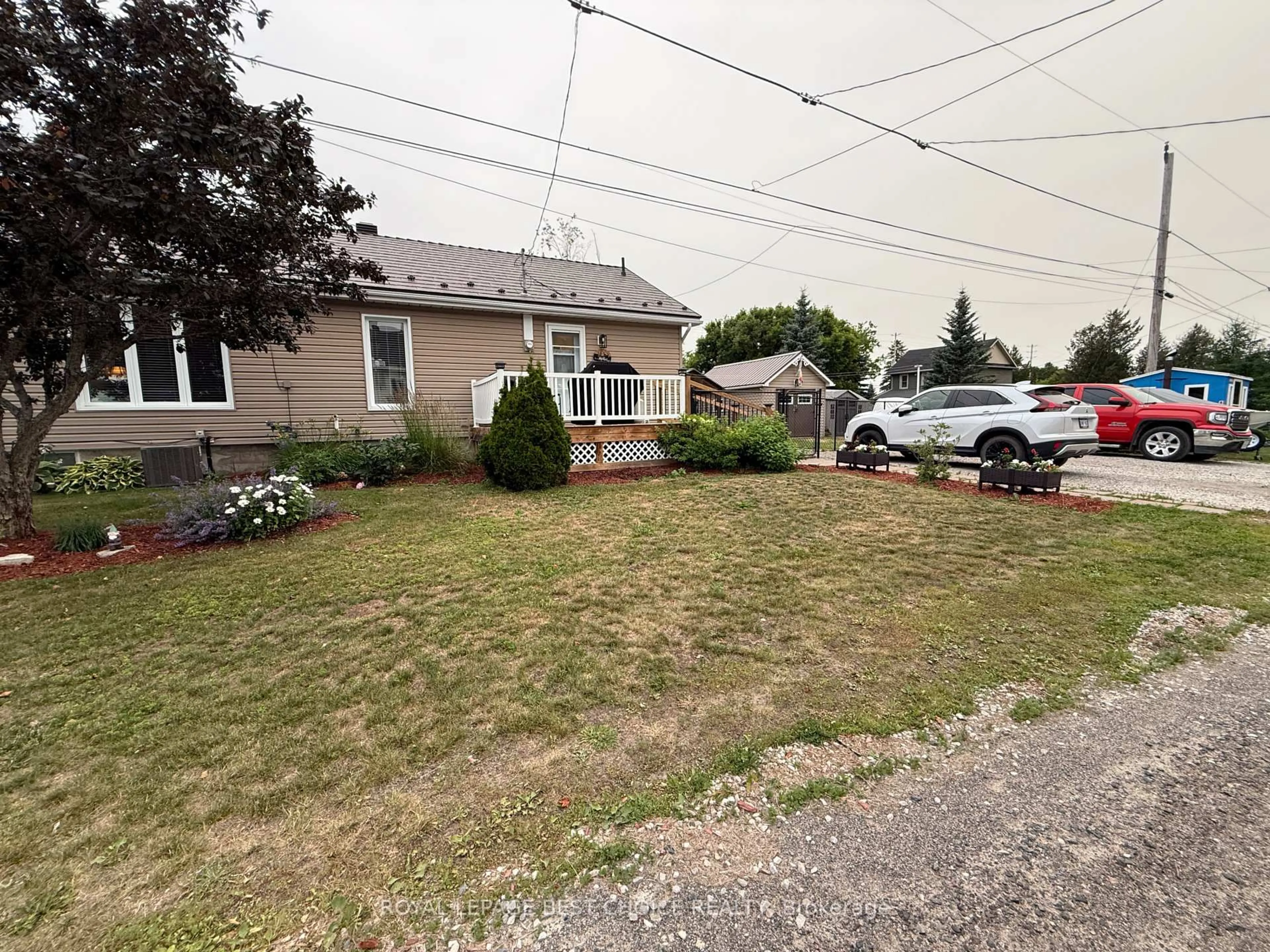 A pic from outside/outdoor area/front of a property/back of a property/a pic from drone, street for 575 Browning St, Temiskaming Shores Ontario P0J 1K0