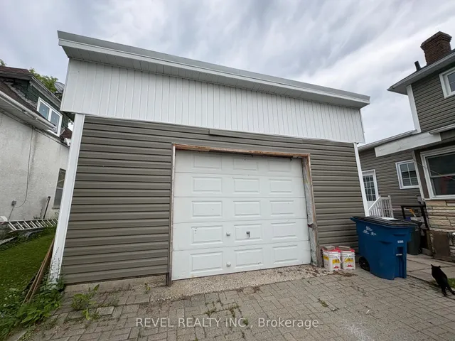 253 Fourth Ave, Cochrane 4
