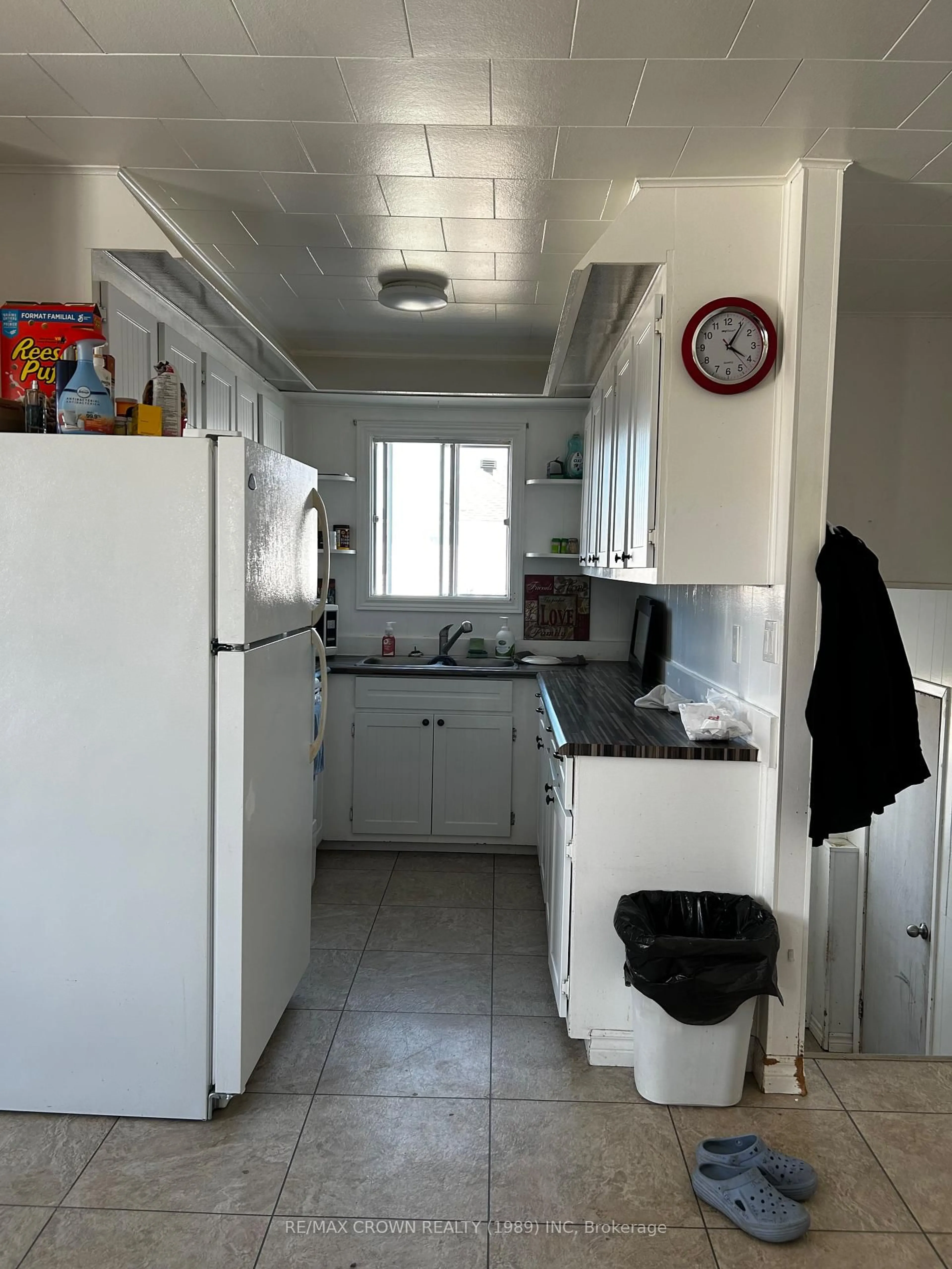 Standard kitchen, floor is not visible for 37 De L'etang Blvd, Kapuskasing Ontario P5N 2M6