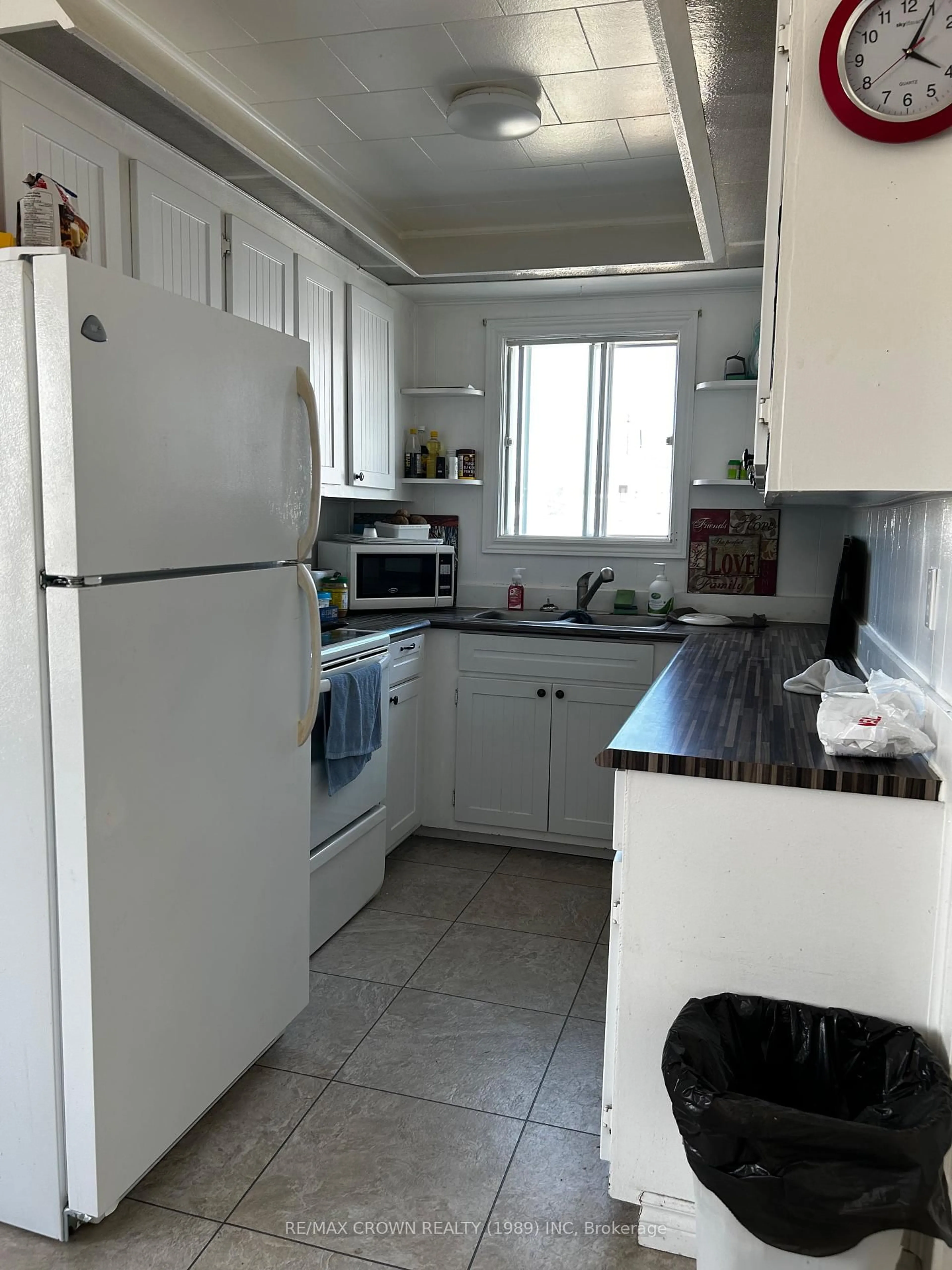 Standard kitchen, unknown for 37 De L'etang Blvd, Kapuskasing Ontario P5N 2M6