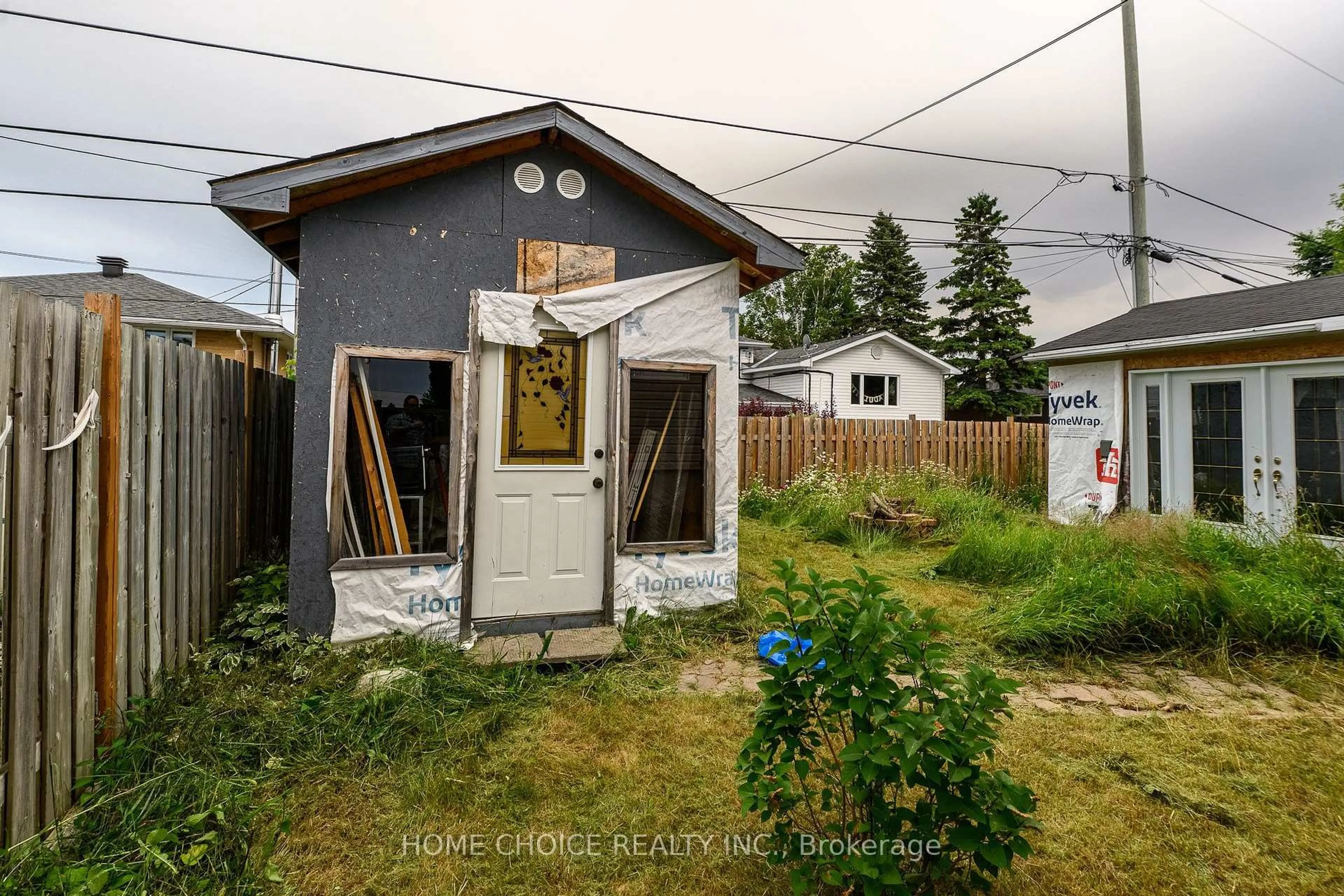 Shed for 588 Melrose Blvd, Timmins Ontario P4N 5H7