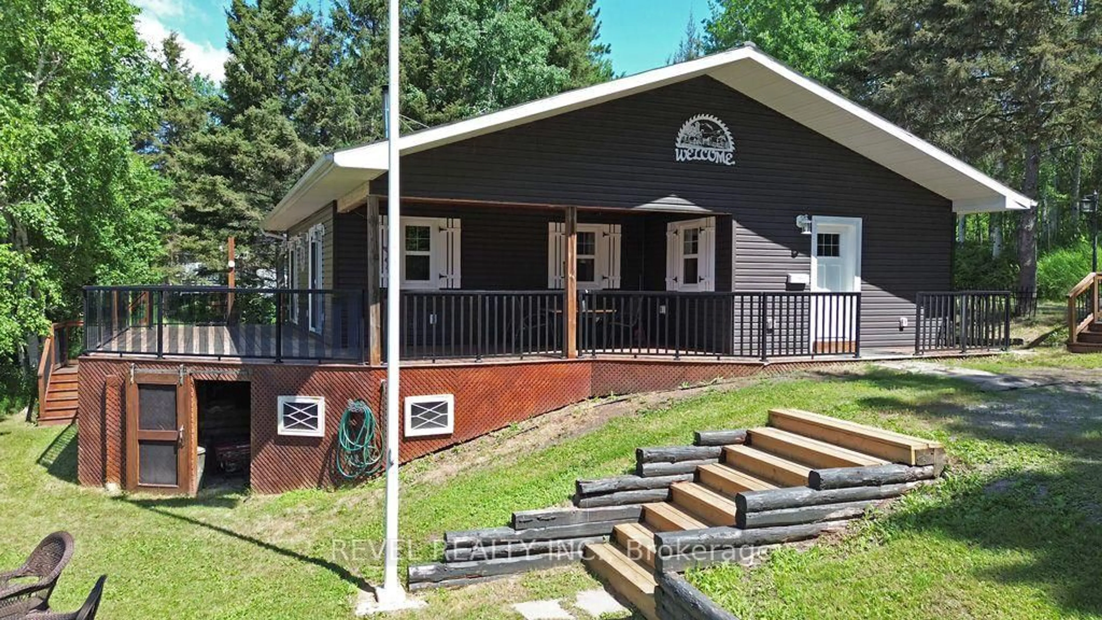 Home with vinyl exterior material, unknown for 260 Racicot Rd, Timmins Ontario P0N 1A0