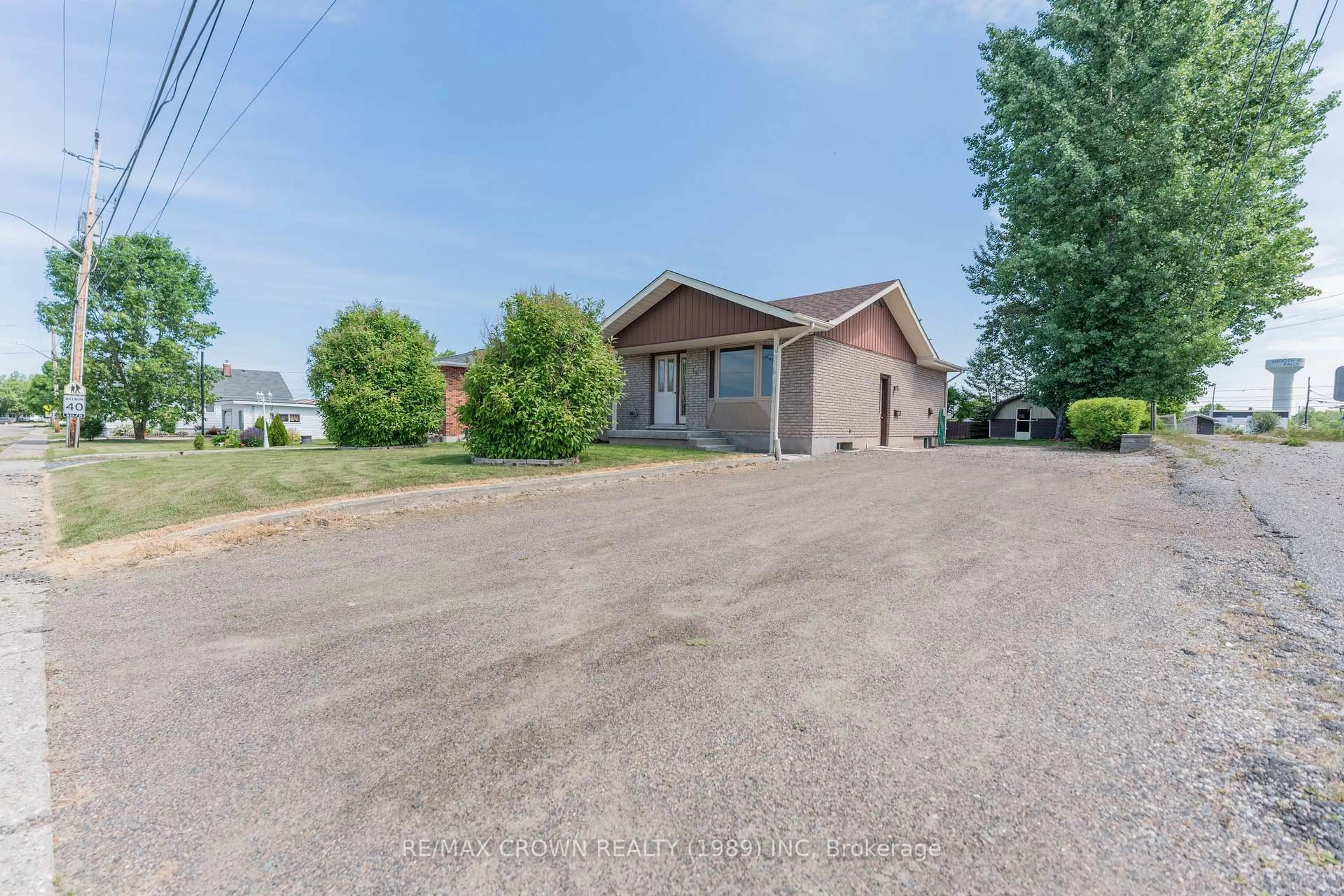 A pic from outside/outdoor area/front of a property/back of a property/a pic from drone, street for 13 Third St, Smooth Rock Falls Ontario P0L 2B0