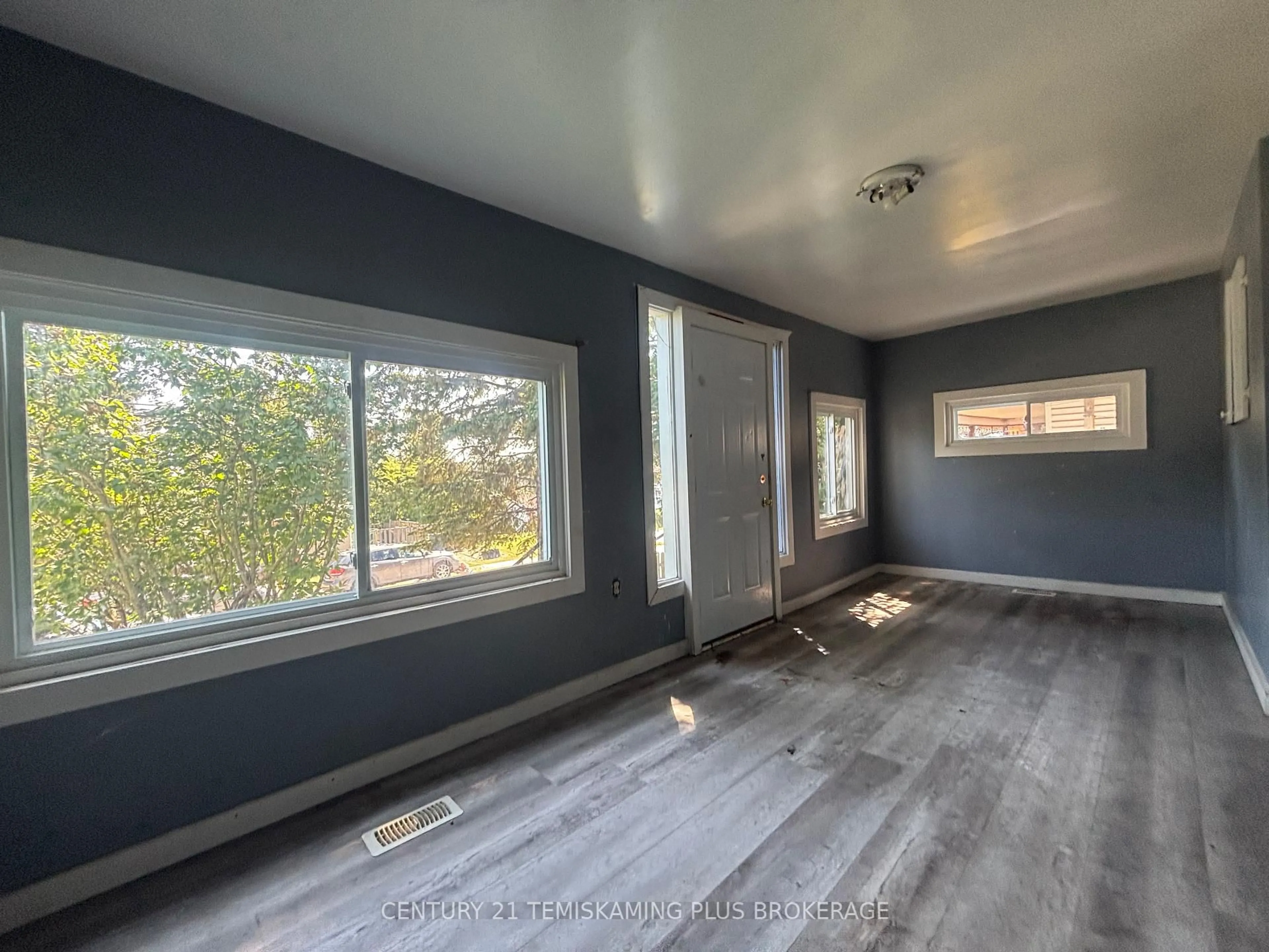 A pic of a room for 70 Nickle St, Cobalt Ontario P0J 1C0