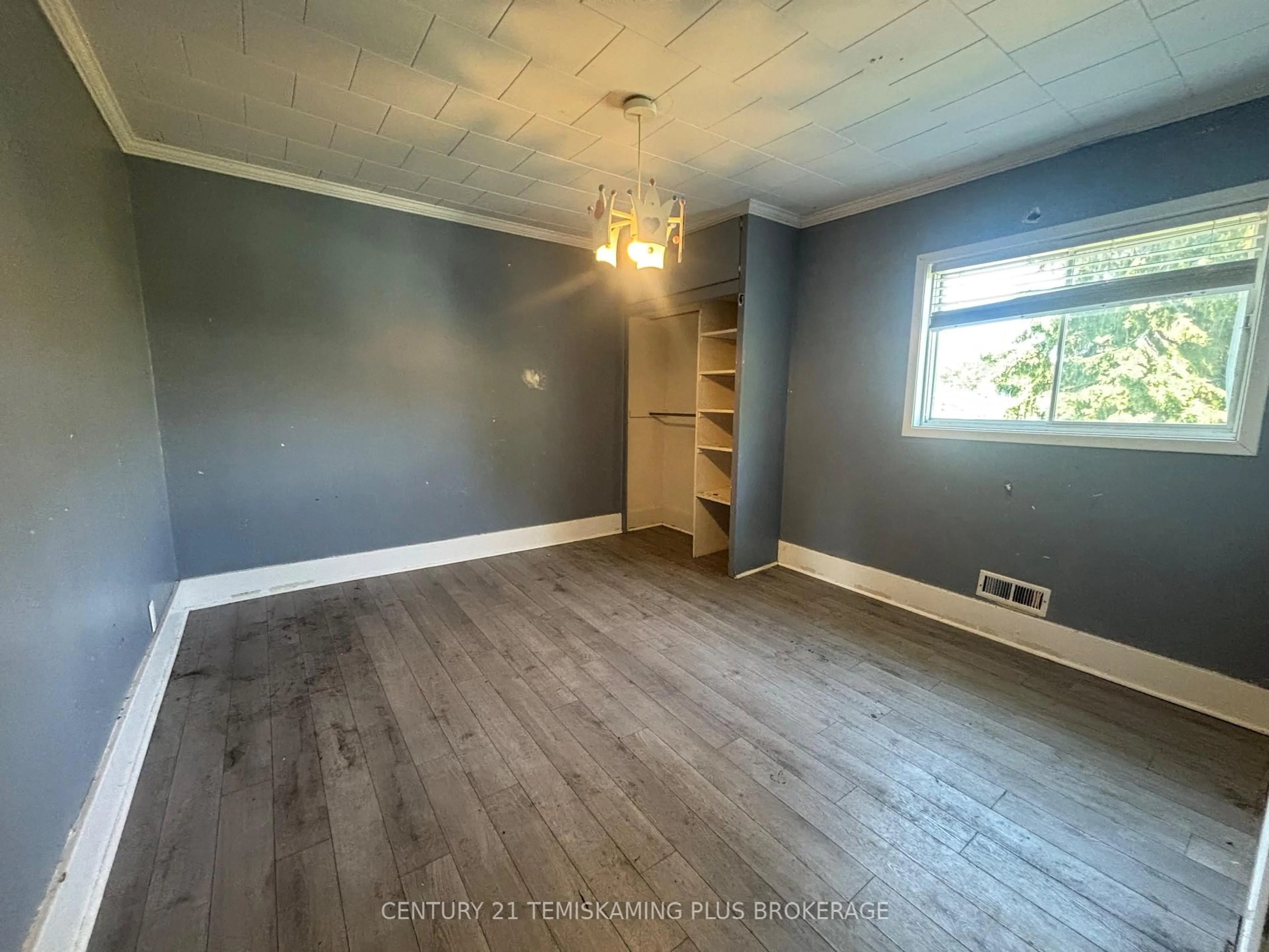 A pic of a room for 70 Nickle St, Cobalt Ontario P0J 1C0