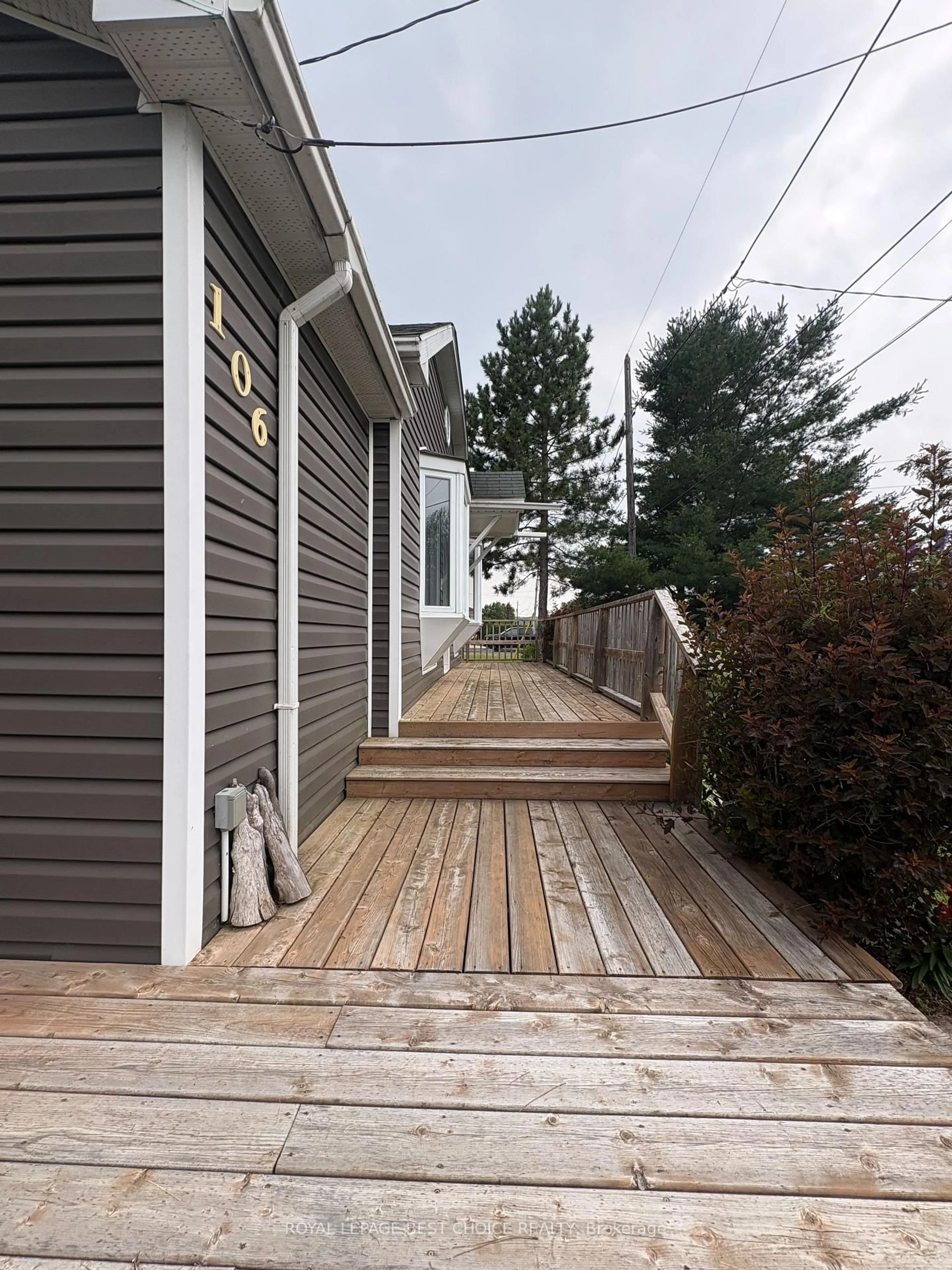 Unknown for 106 King St, Englehart Ontario P0J 1H0